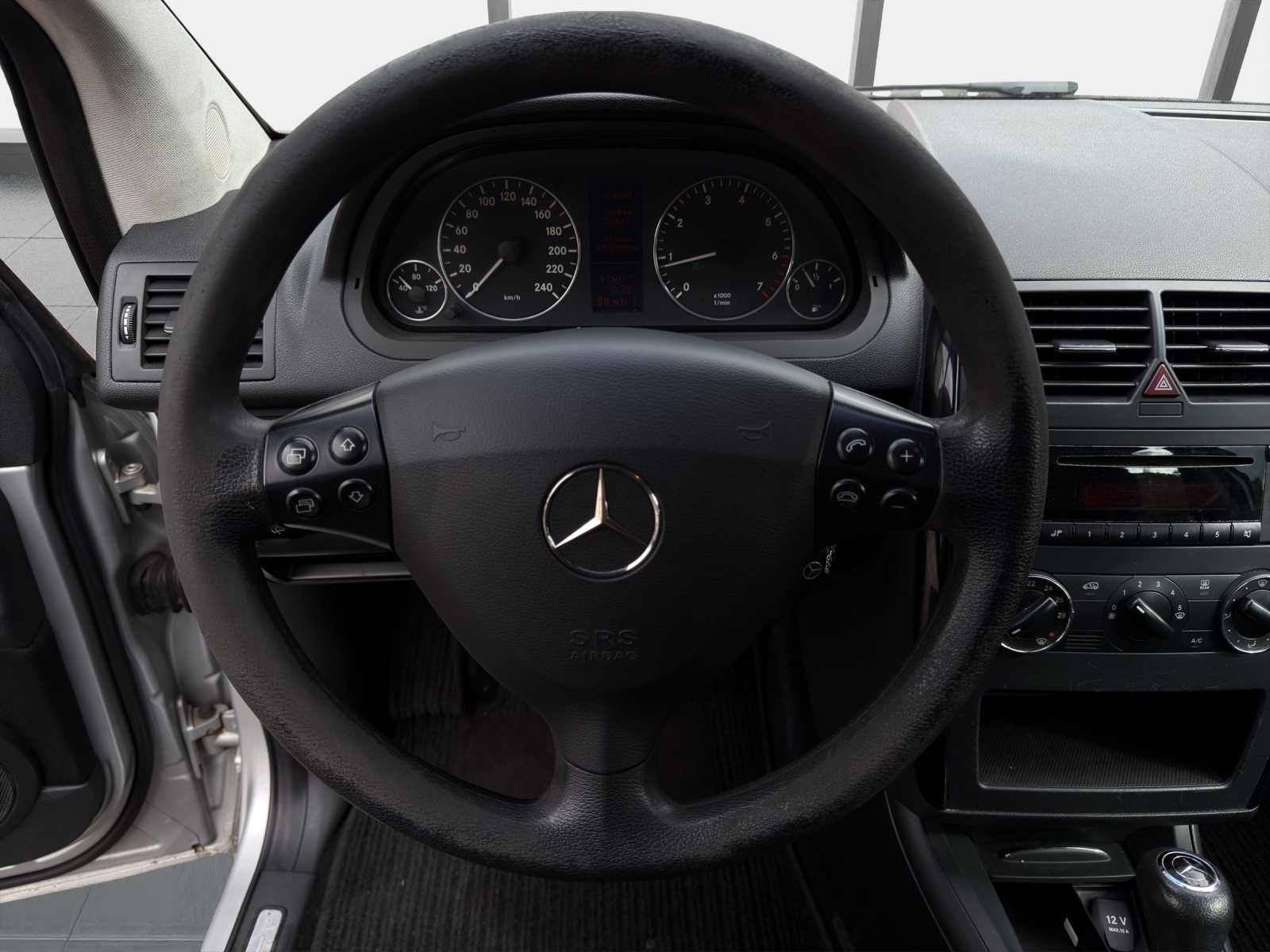 MERCEDES-BENZ A170-image-8