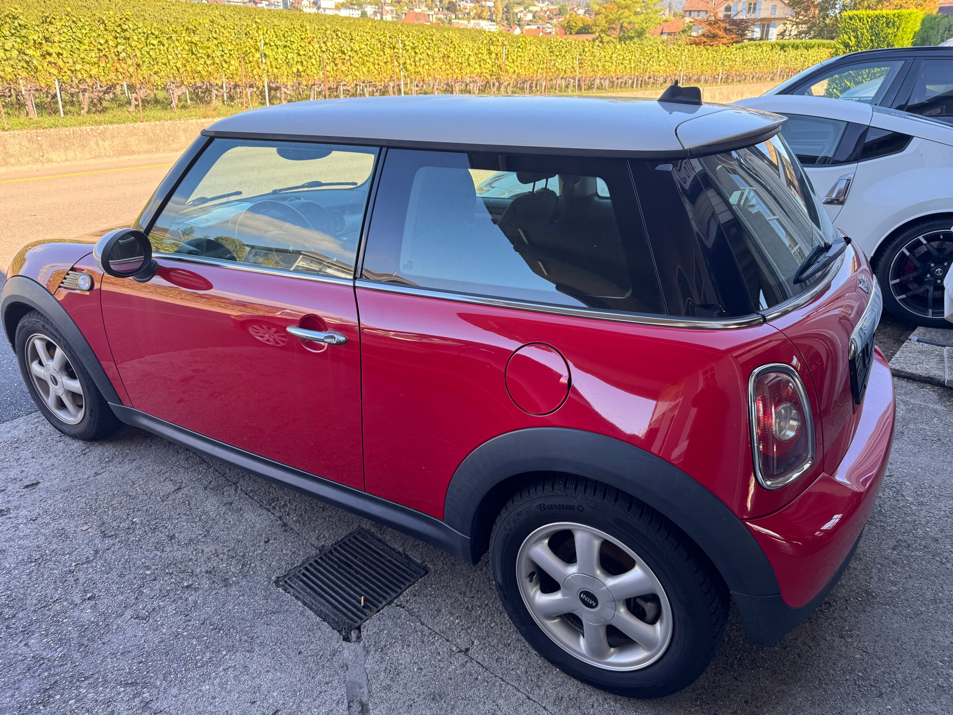 MINI Cooper-image-2
