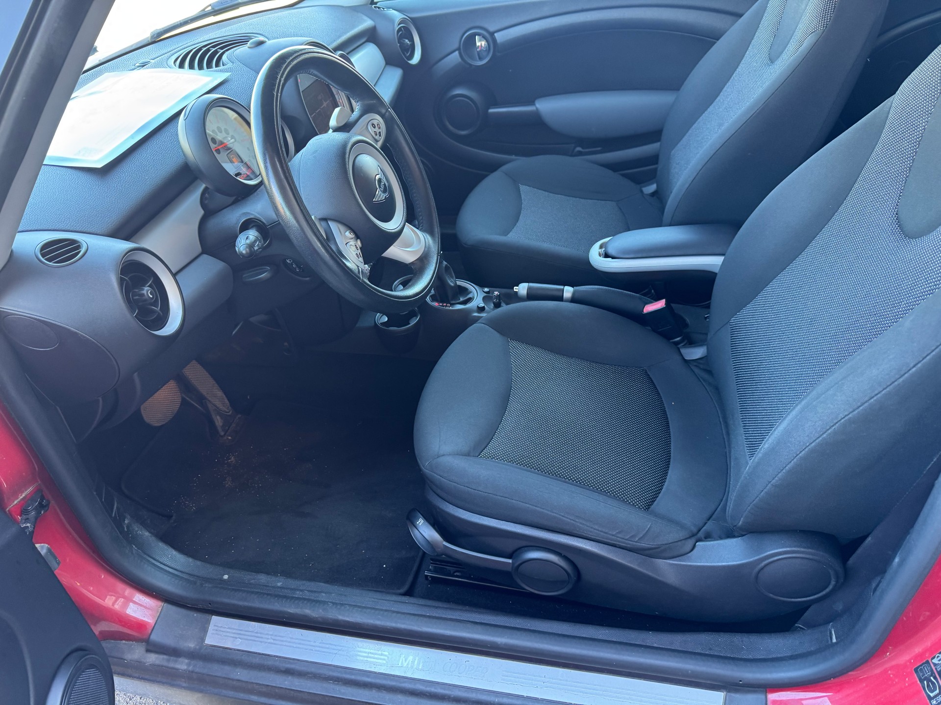 MINI Cooper-image-9