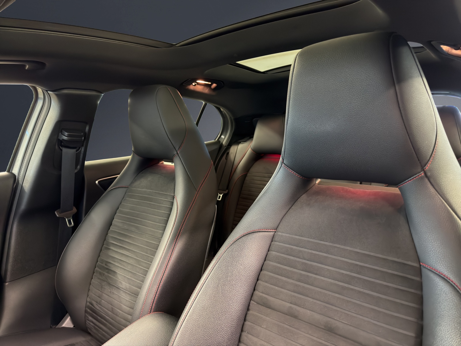 Image MERCEDES-BENZ GLA-220 GLA 220 AMG Line 4Matic