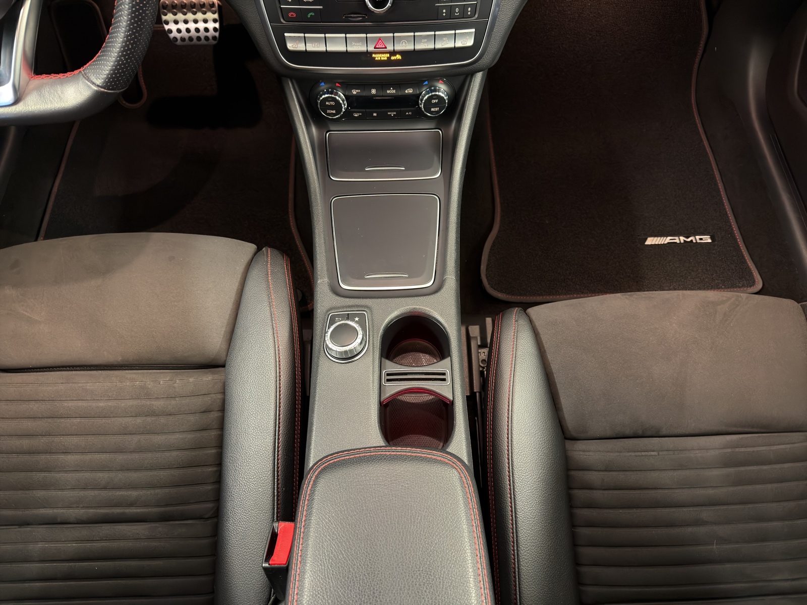 Image MERCEDES-BENZ GLA-220 GLA 220 AMG Line 4Matic