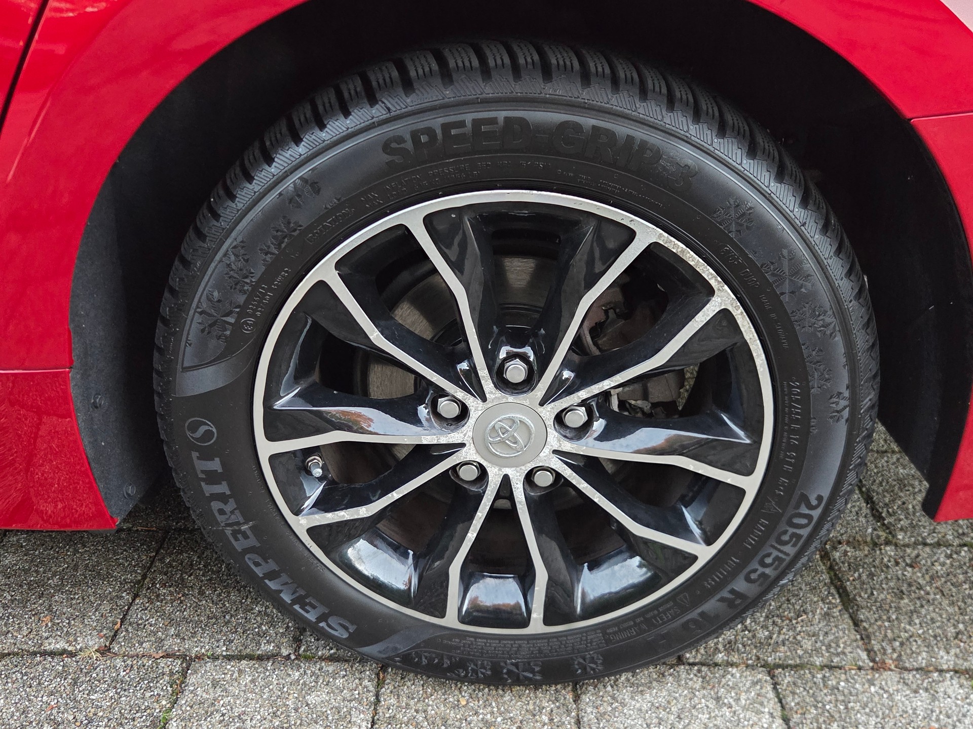 TOYOTA 2.0 HSD Trend-image-3