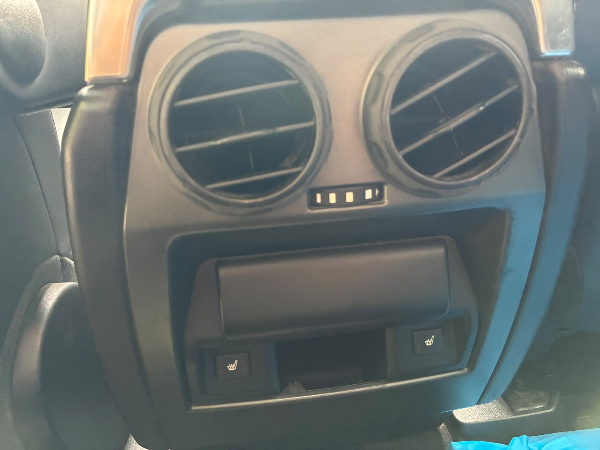 LAND ROVER Discovery 3.0 SDV6 HSE Automatic-image-19