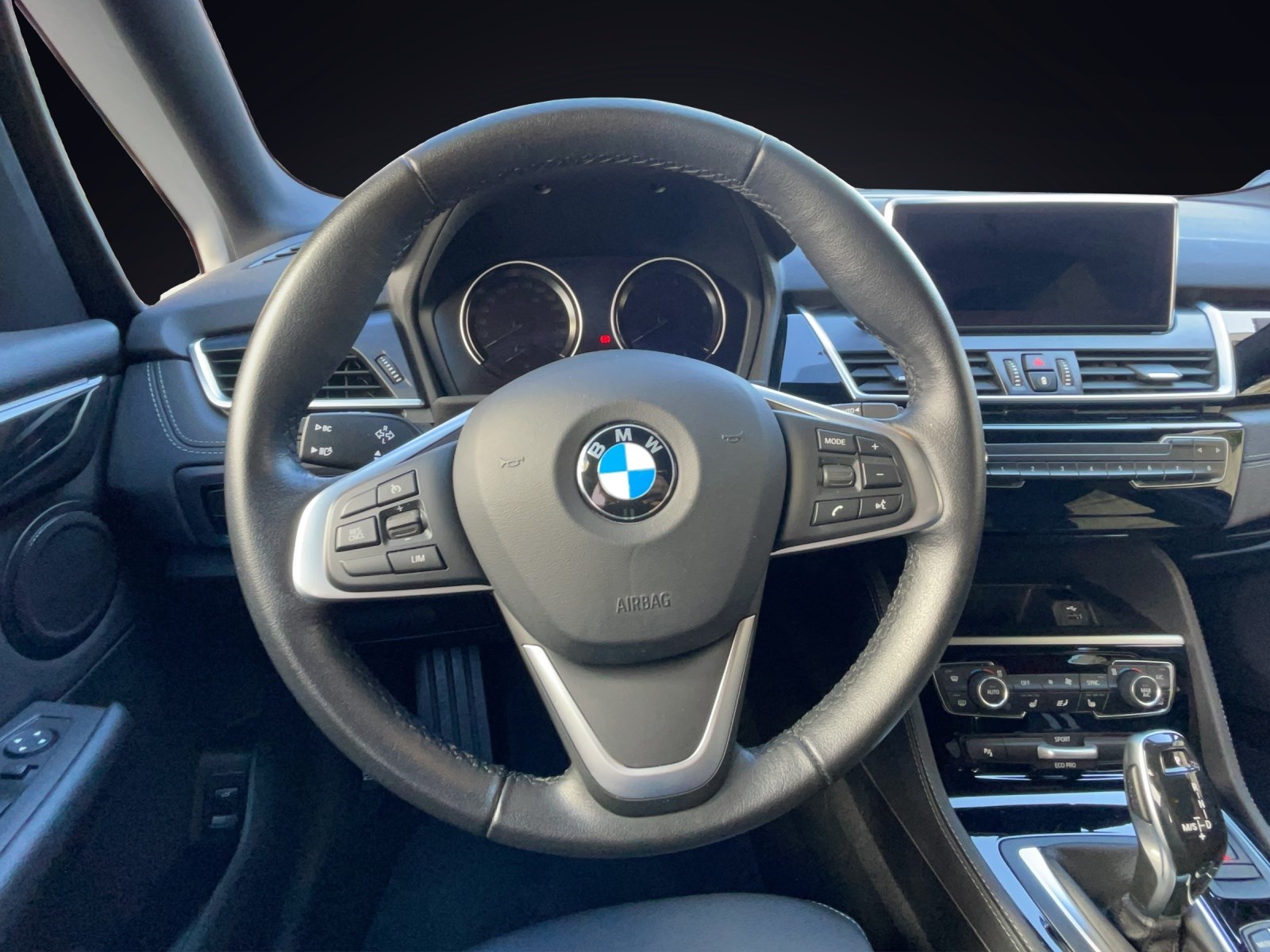 BMW 218i Active Tourer Sport-image-10