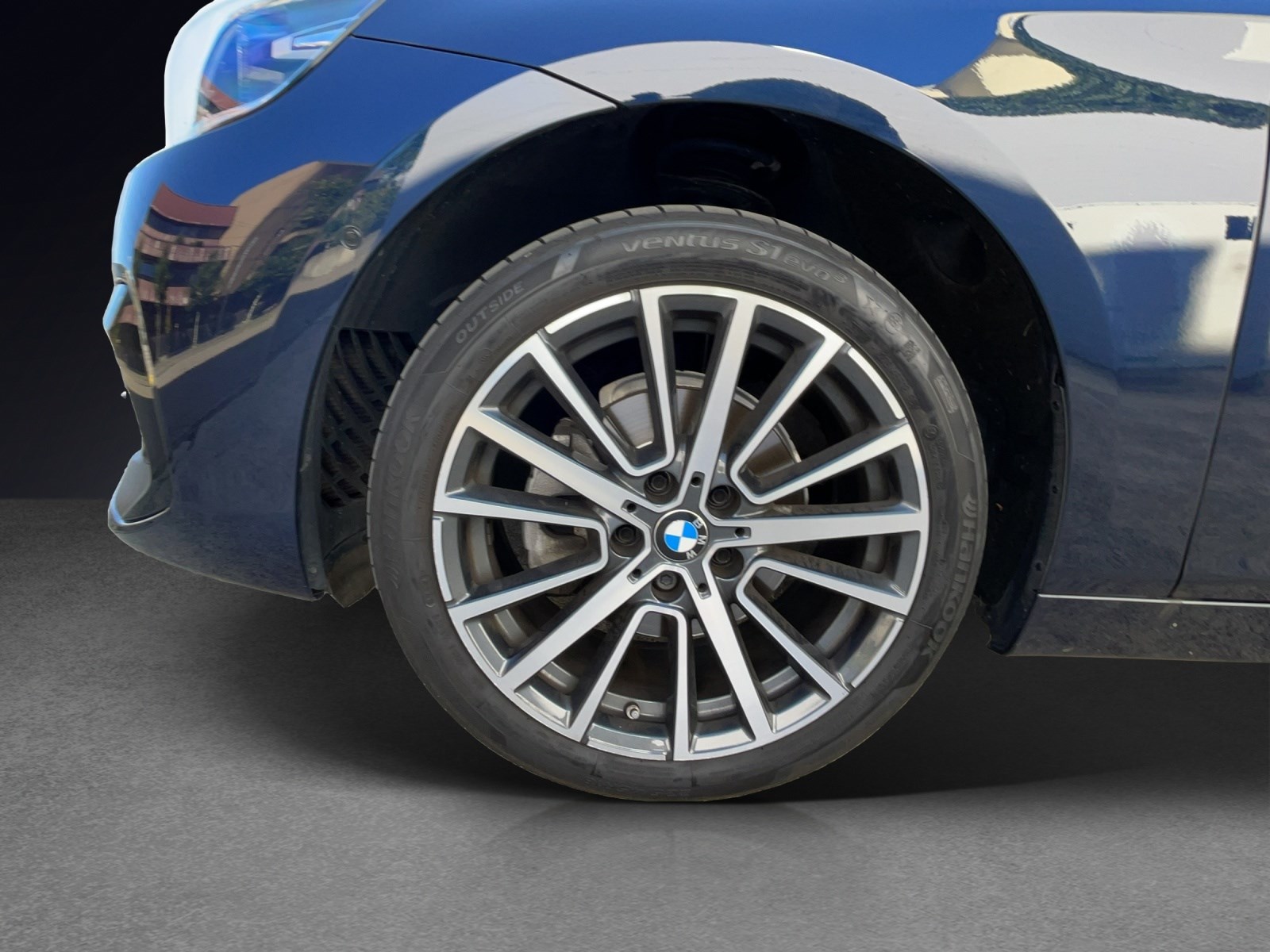BMW 218i Active Tourer Sport-image-13