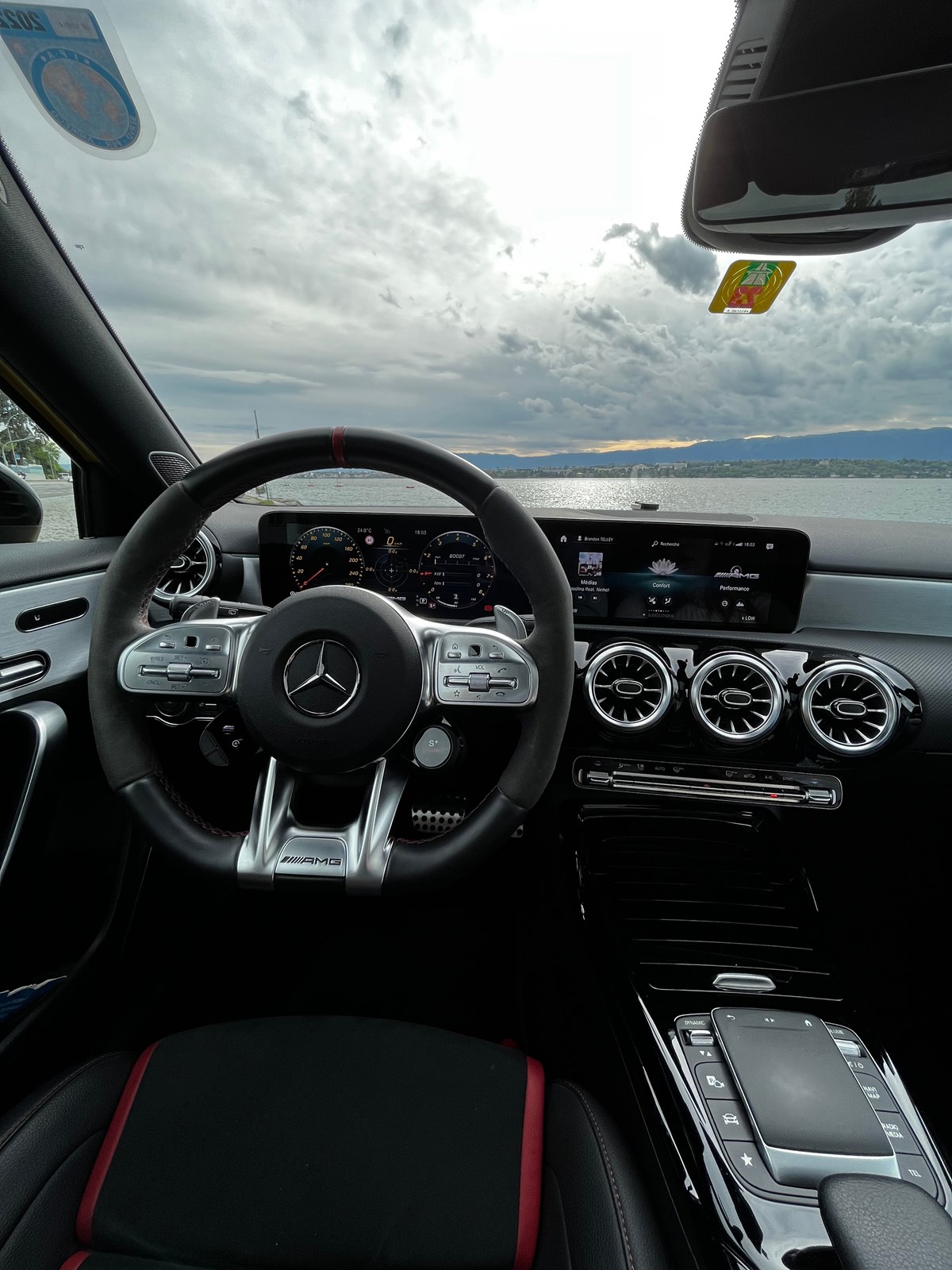 MERCEDES-BENZ A 35 AMG 4Matic Speedshift-image-6
