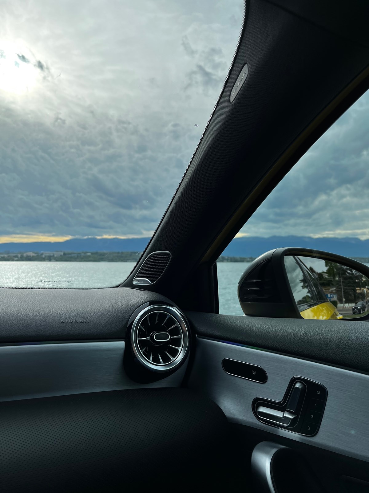 MERCEDES-BENZ A 35 AMG 4Matic Speedshift-image-8