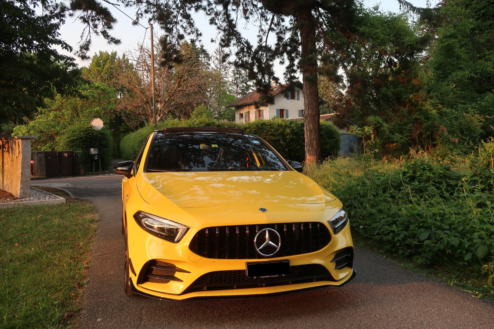 MERCEDES-BENZ A 35 AMG 4Matic Speedshift-image-1