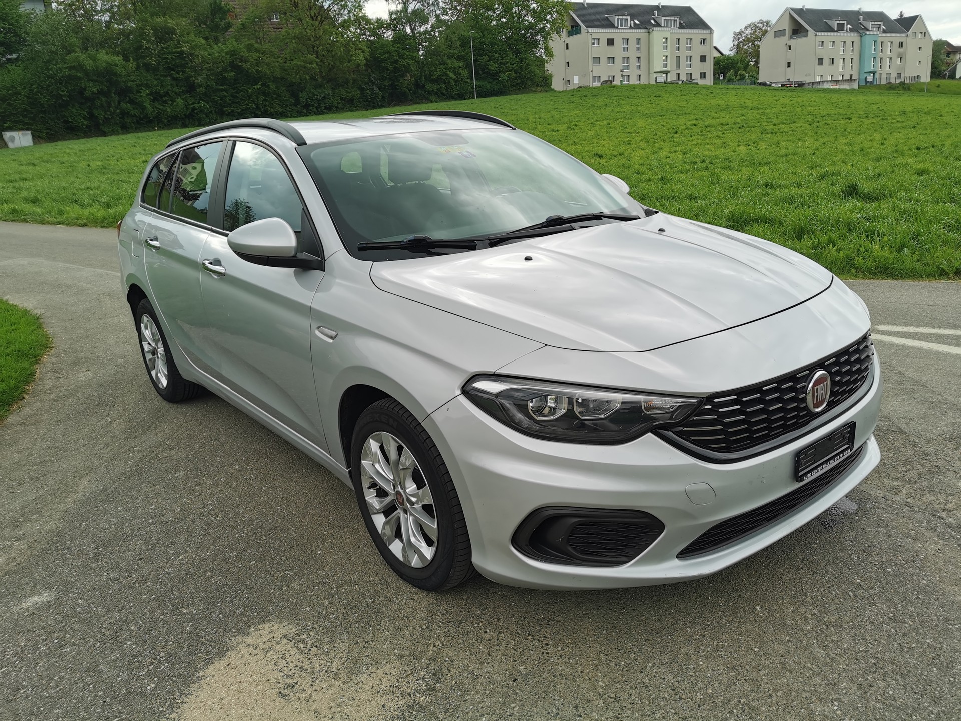 FIAT Tipo 1.6MJ Station Wagon Lounge-image-1