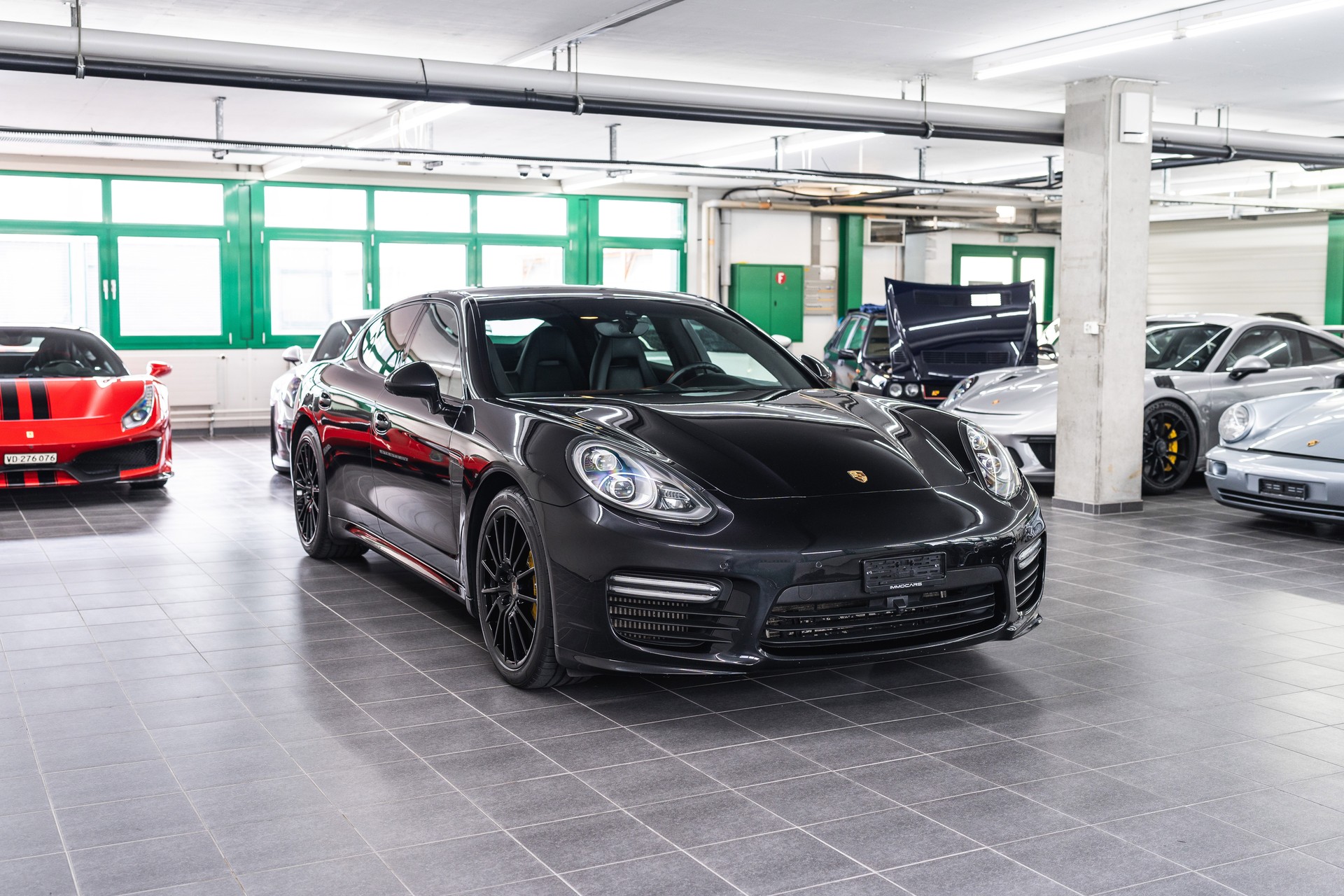PORSCHE Panamera Turbo 4.8 PDK-image-2