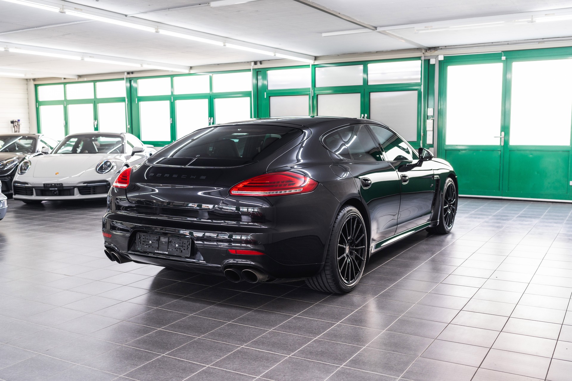 PORSCHE Panamera Turbo 4.8 PDK-image-6