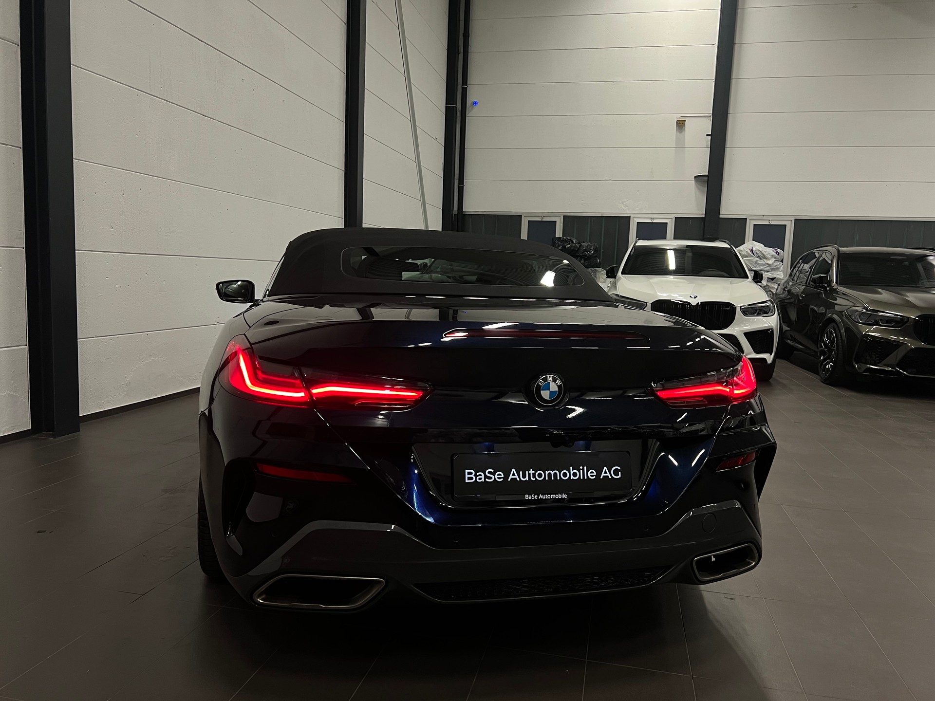 BMW M850i xDrive Steptronic-image-17