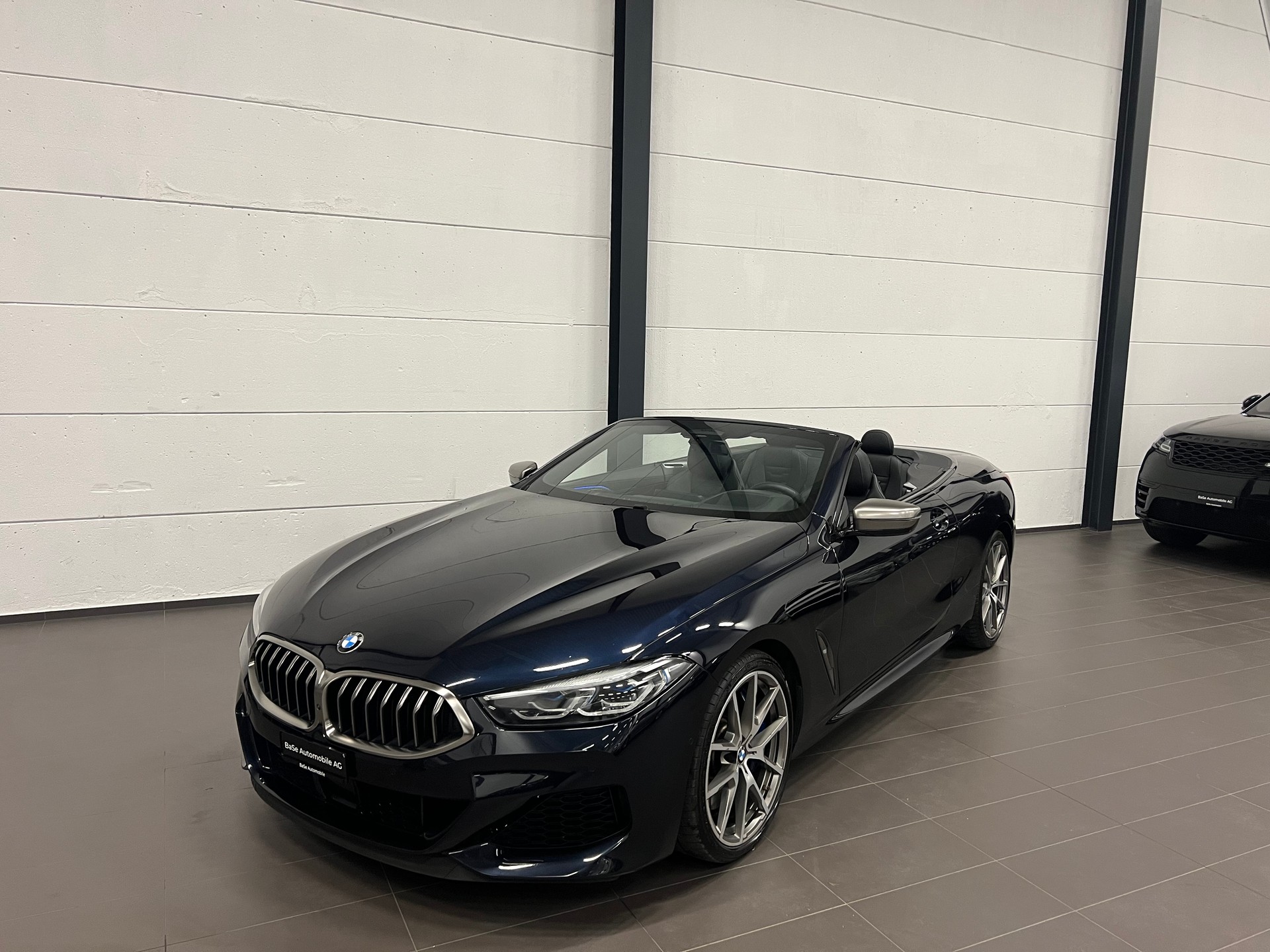 BMW M850i xDrive Steptronic-image-0