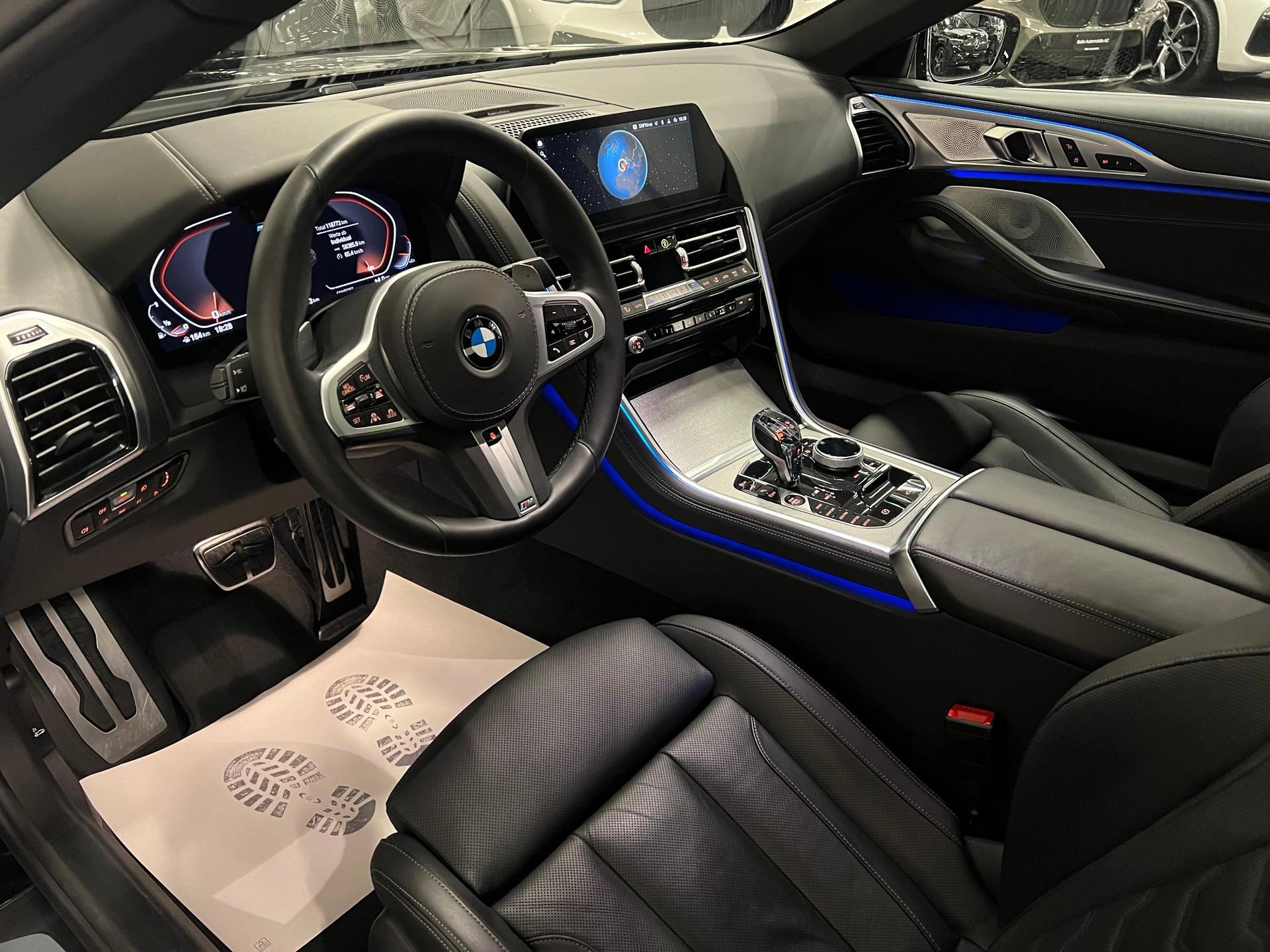 BMW M850i xDrive Steptronic-image-18