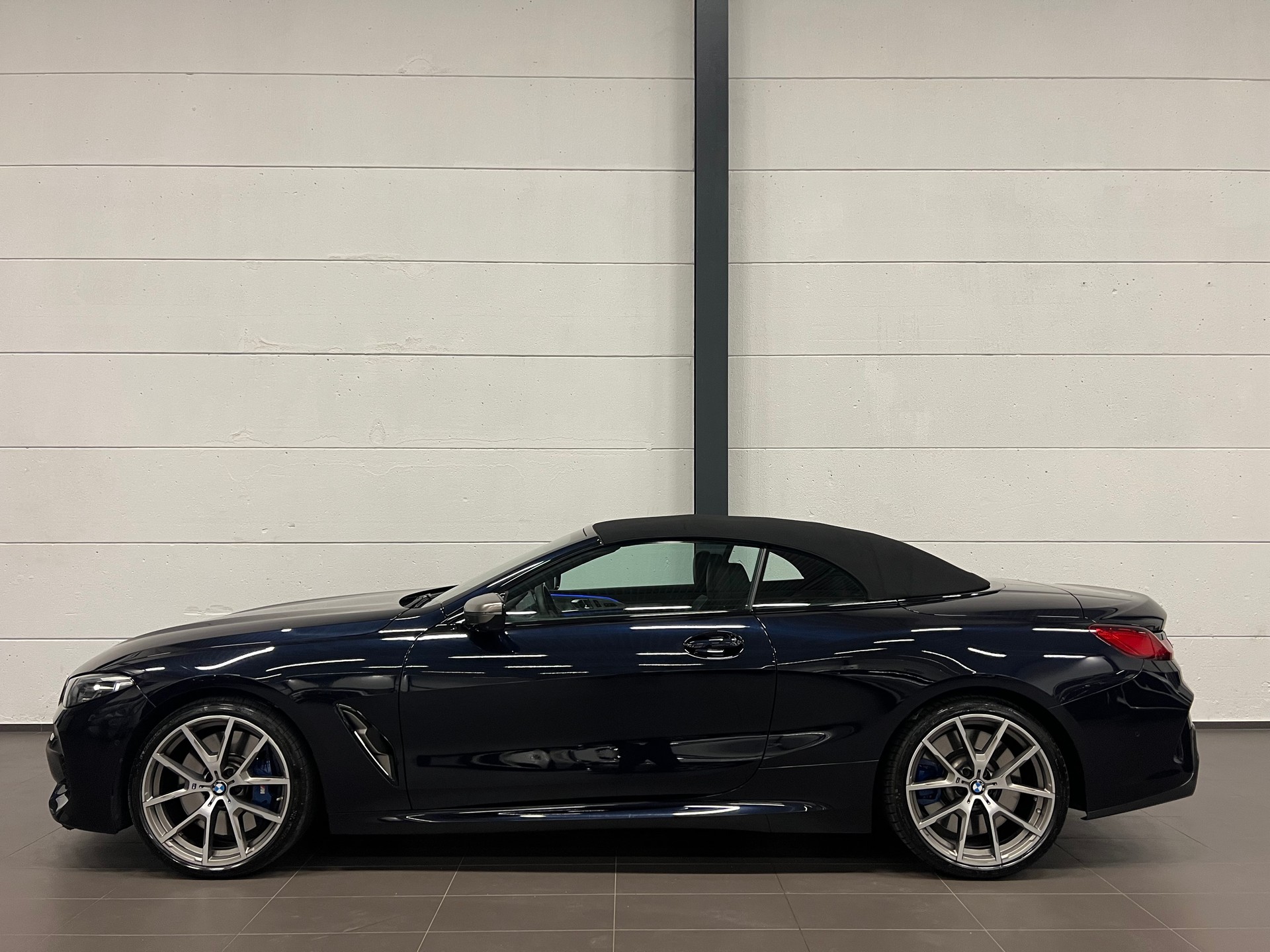 BMW M850i xDrive Steptronic-image-9