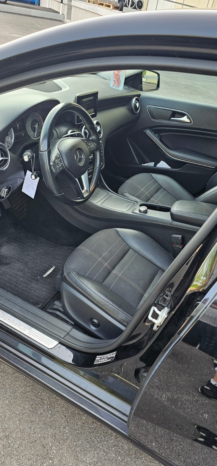 MERCEDES-BENZ A 250 Style 4Matic 7G-DCT-image-6