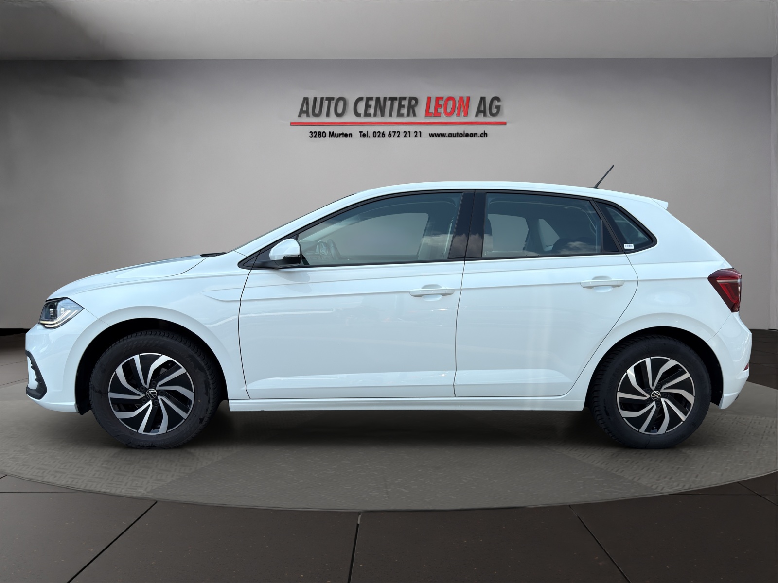 VW Polo 1.0 TSI Life DSG-image-2