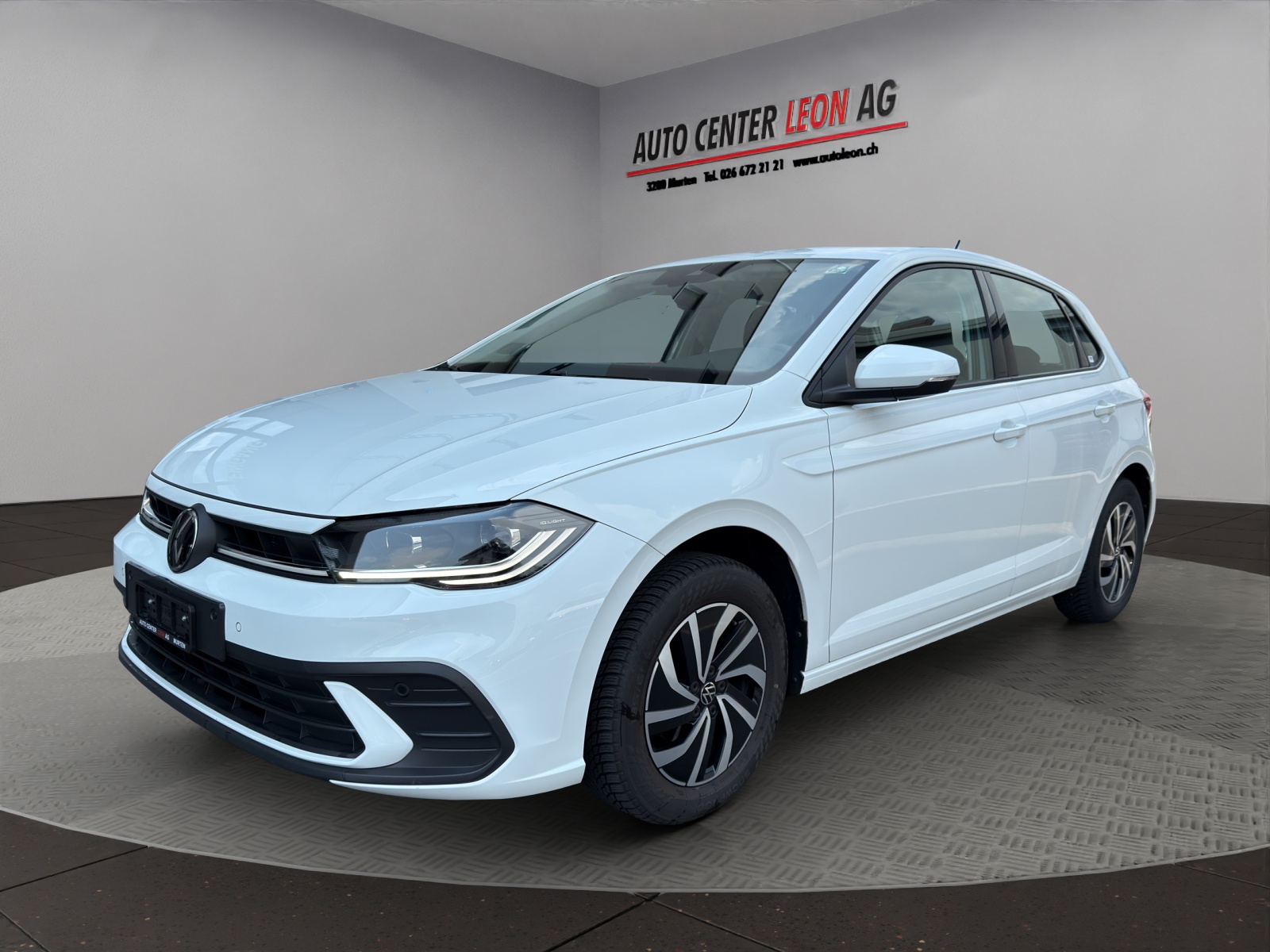 VW Polo 1.0 TSI Life DSG-image-1