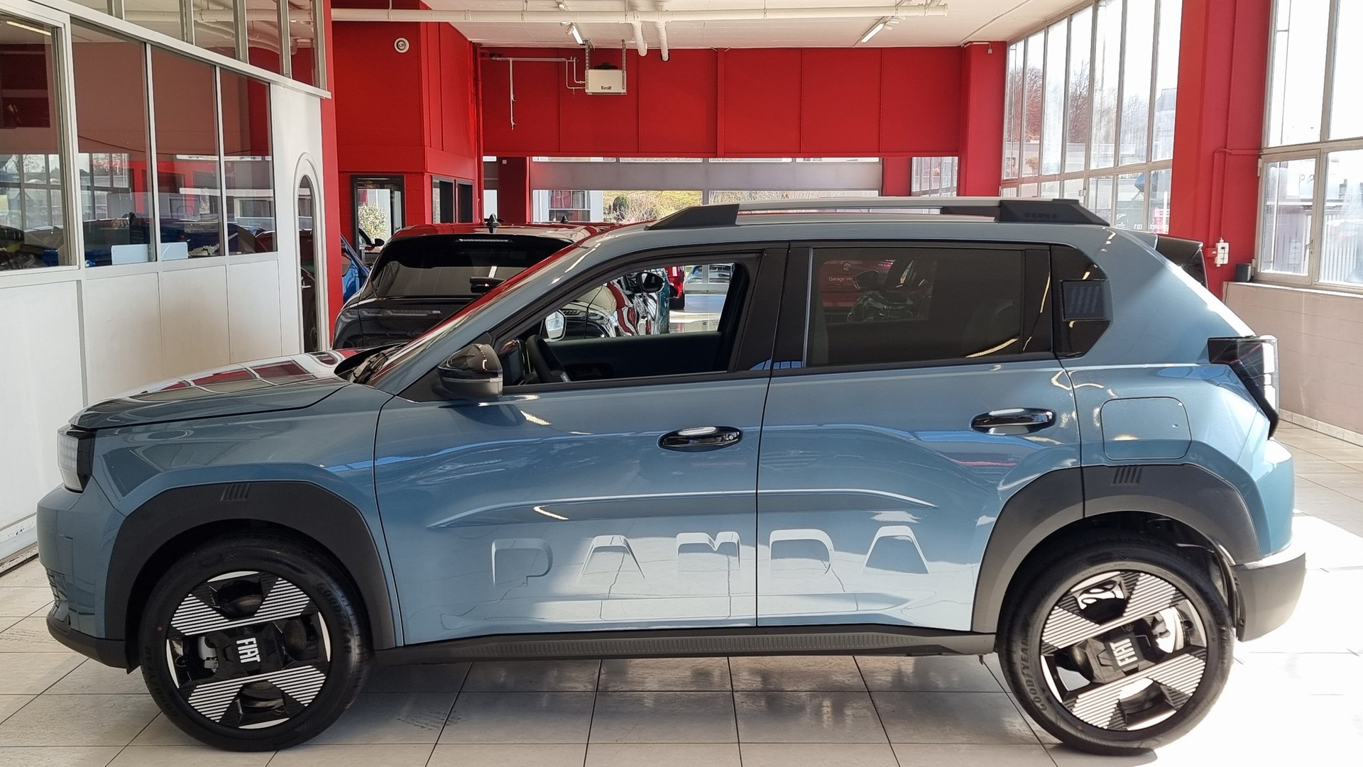 FIAT Grande Panda 1.2 Hybrid 110 PS La Prima-image-2