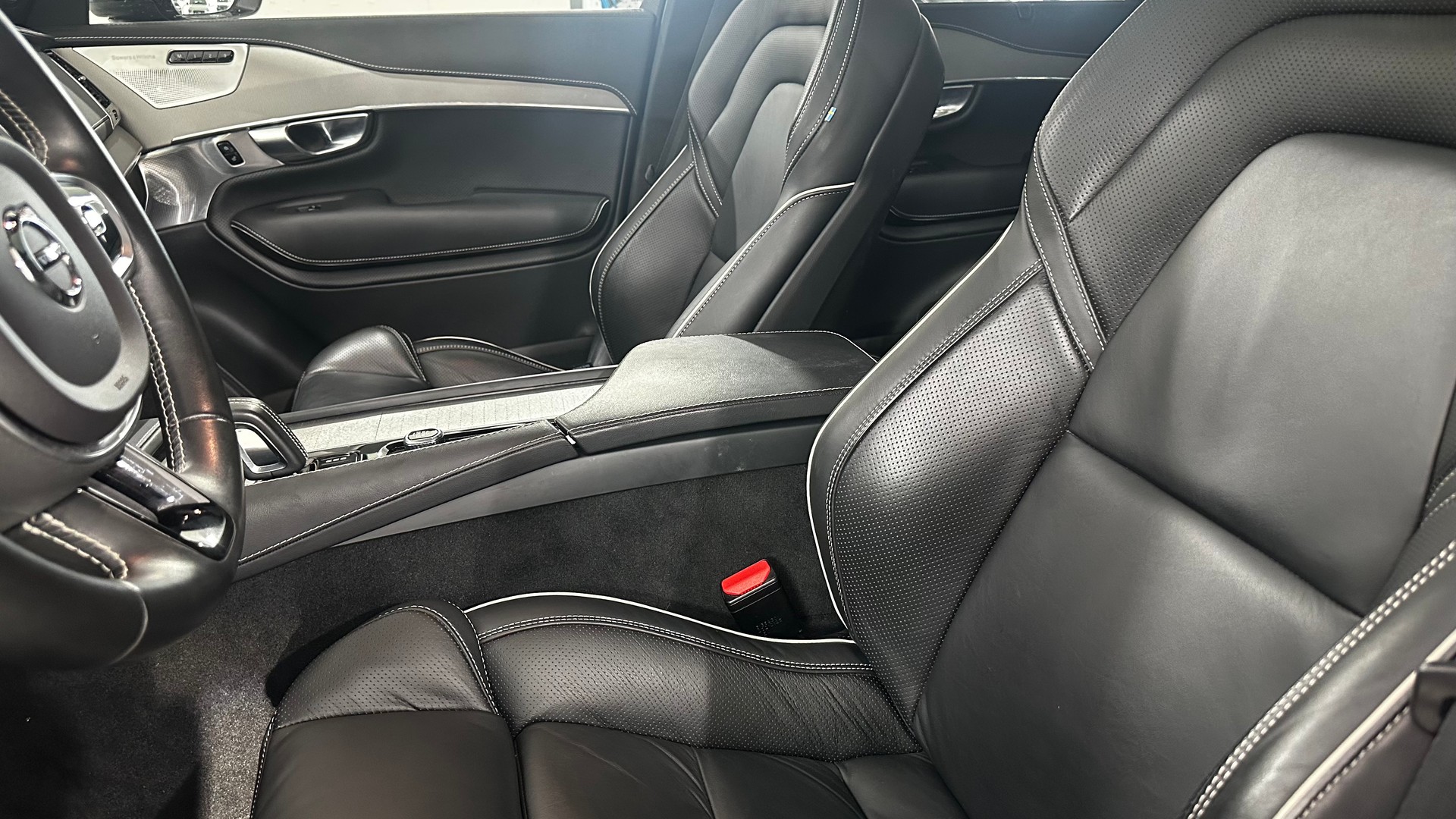 VOLVO XC90 2.0 T8 TE R-Design 7P. eA-image-13