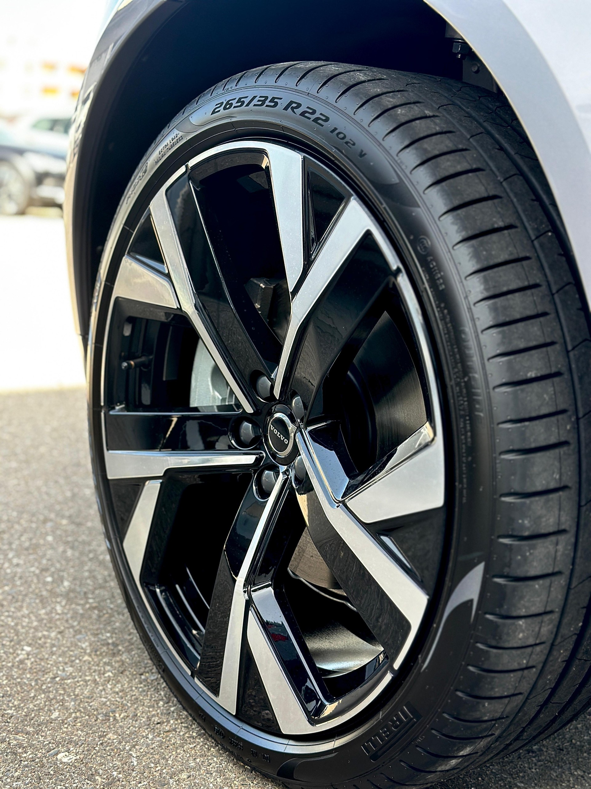 VOLVO XC60 2.0 T8 TE Ultra Dark eAWD-image-8