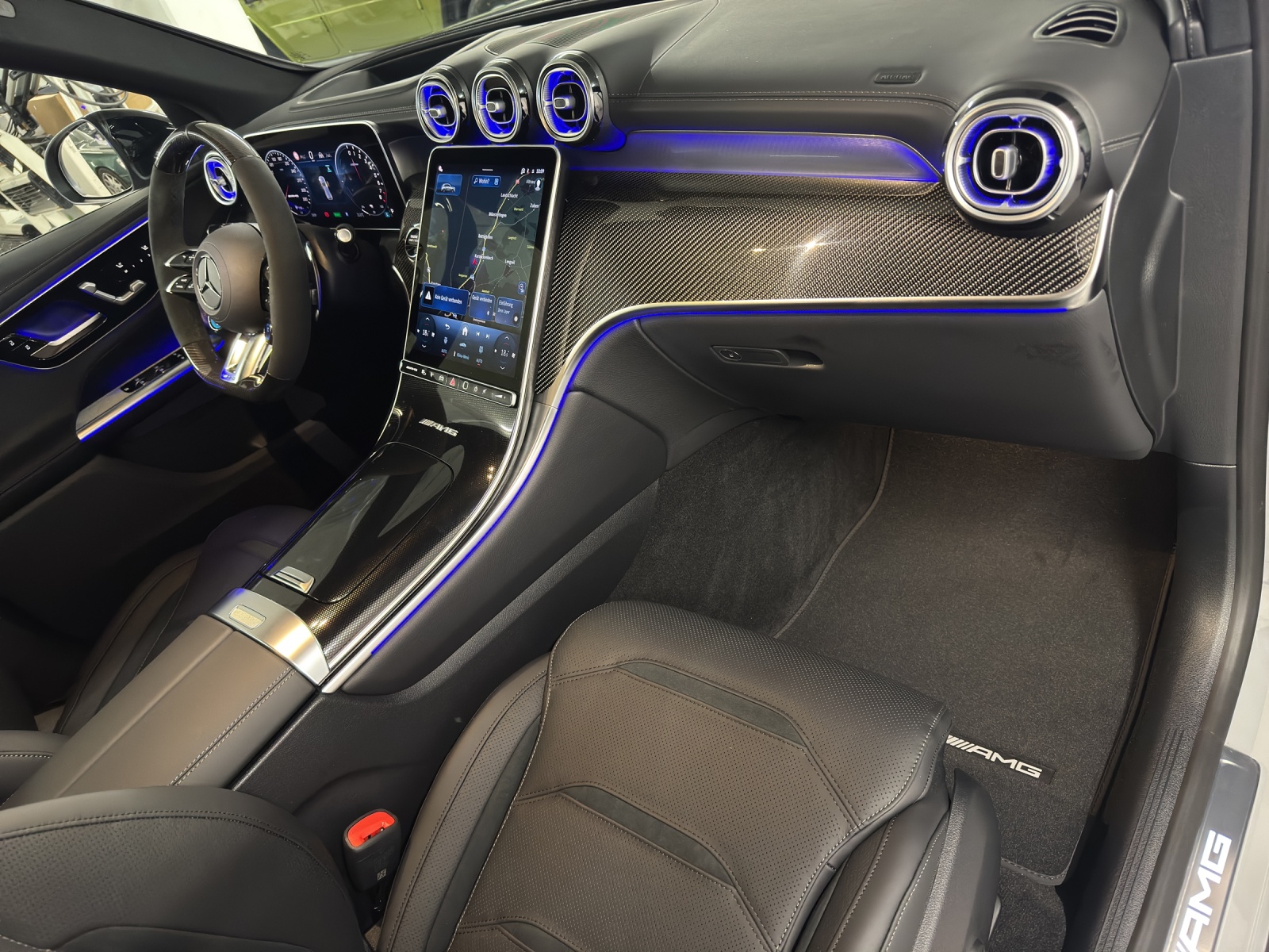 MERCEDES-BENZ GLC 63 AMG S E Performance Executive Edition-image-11