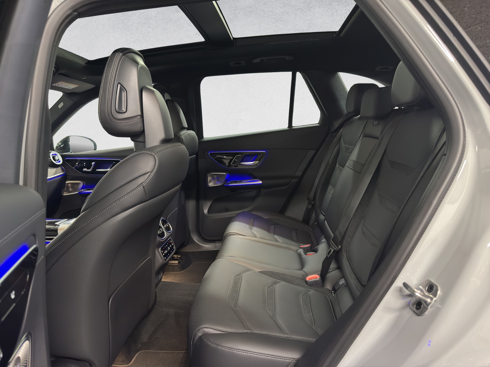MERCEDES-BENZ GLC 63 AMG S E Performance Executive Edition-image-13