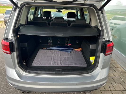 VW Touran 2.0 TDI BMT Comf-image-12