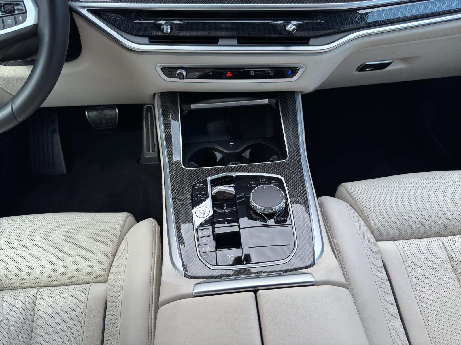 BMW X5 40i xDrive SAG-image-11