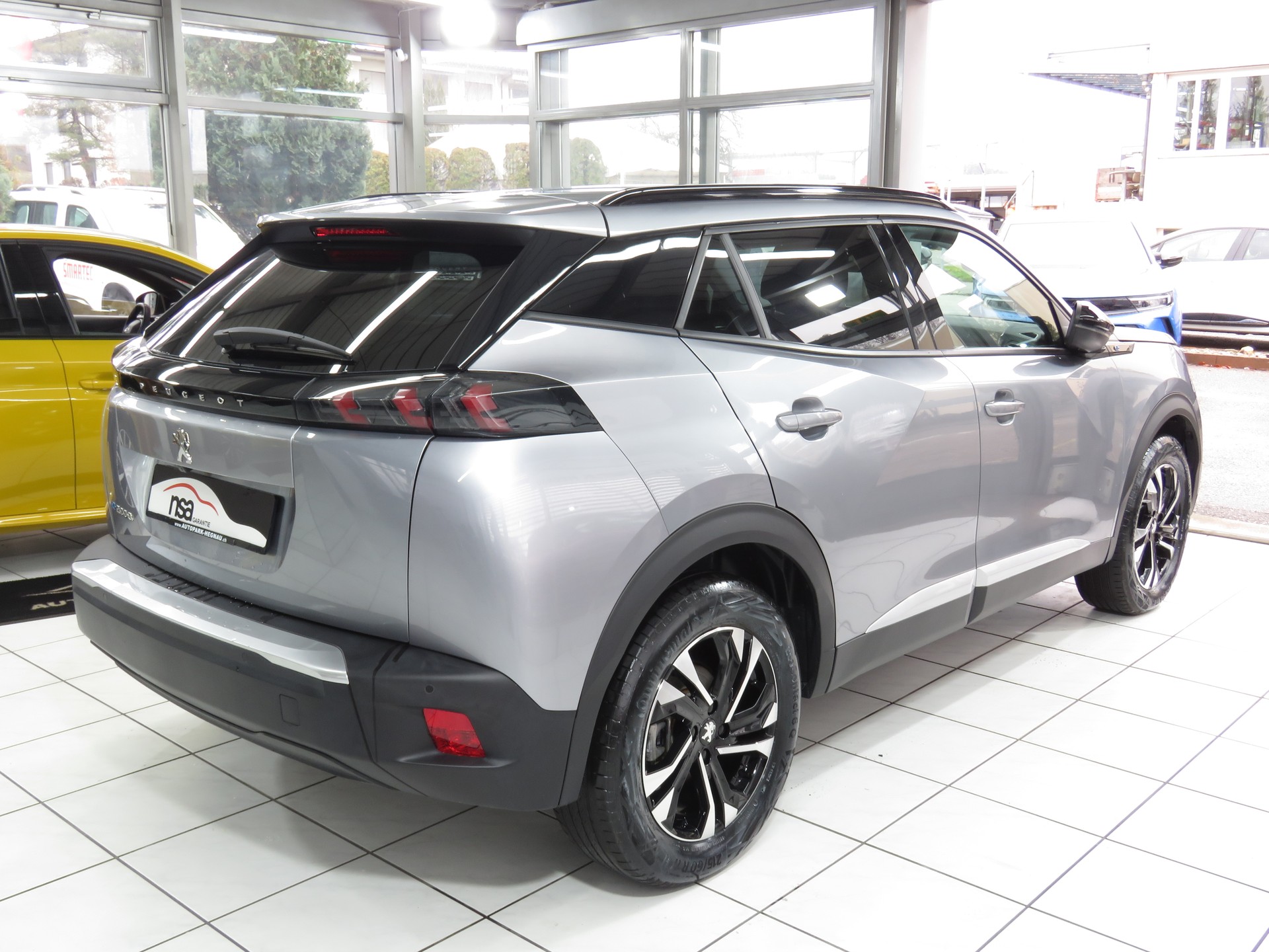 PEUGEOT 2008 e Allure Automat-image-3