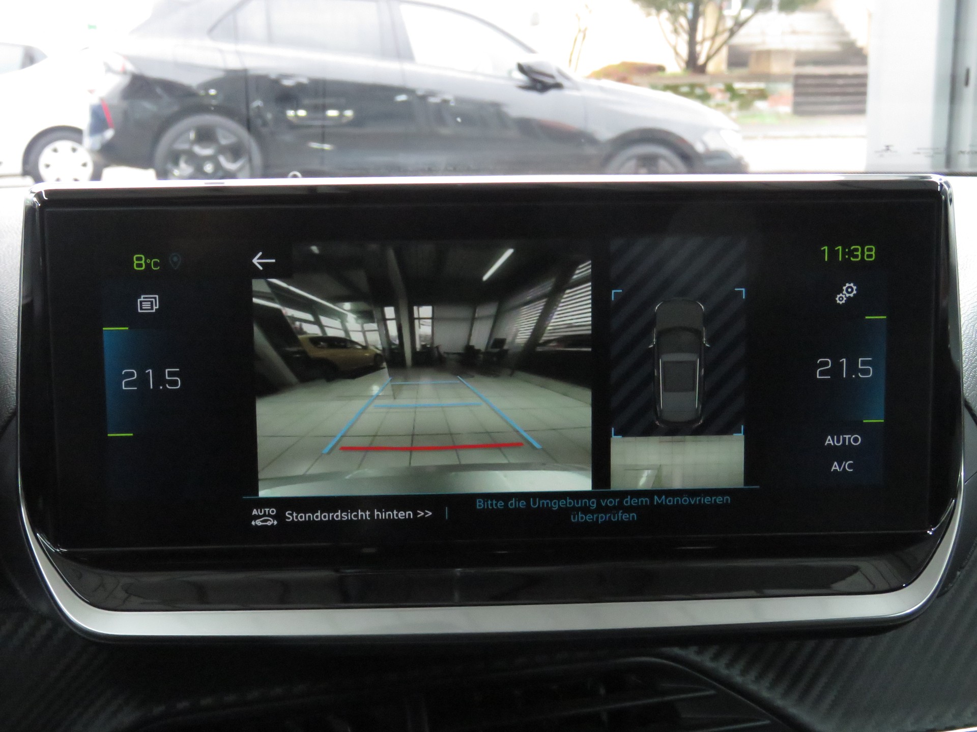 PEUGEOT 2008 e Allure Automat-image-17