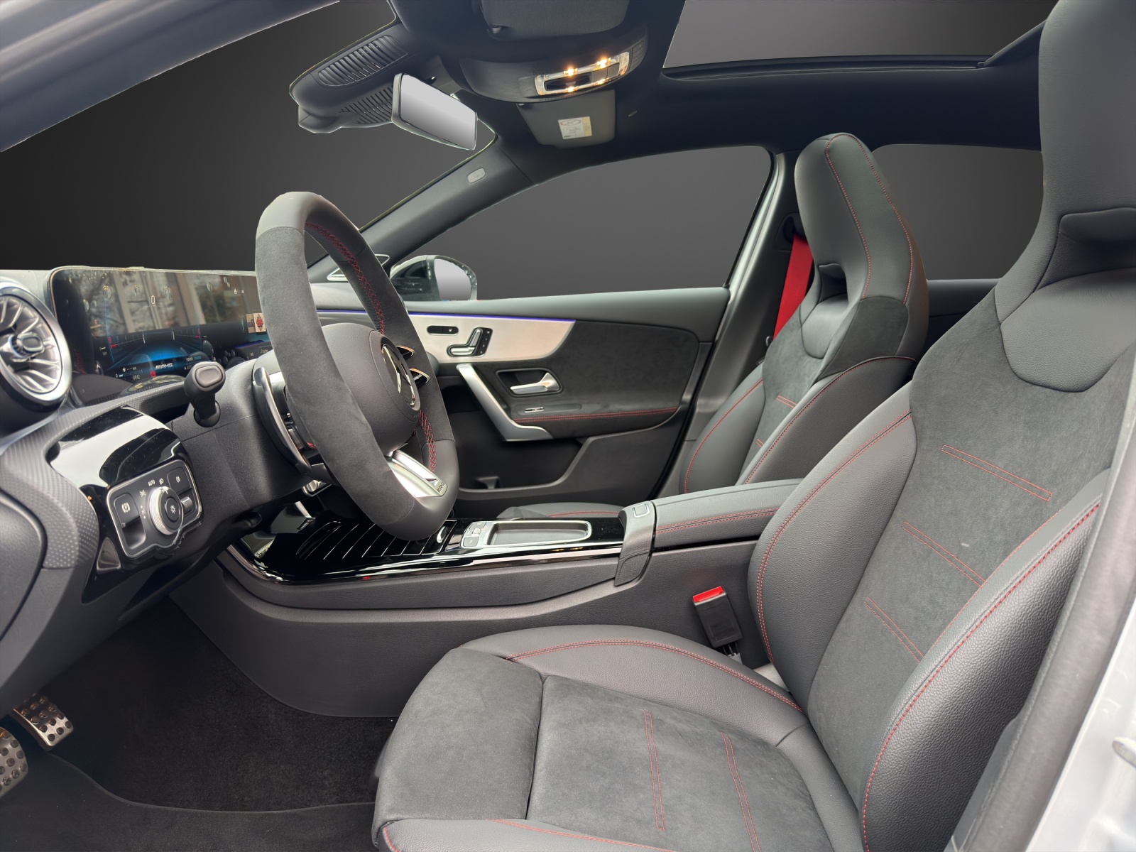 MERCEDES-BENZ A AMG 35 4Matic 8G-DCT-image-9