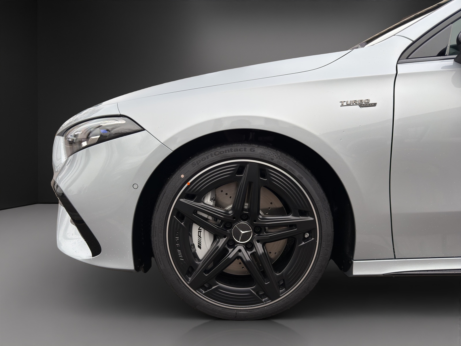 MERCEDES-BENZ A AMG 35 4Matic 8G-DCT-image-8