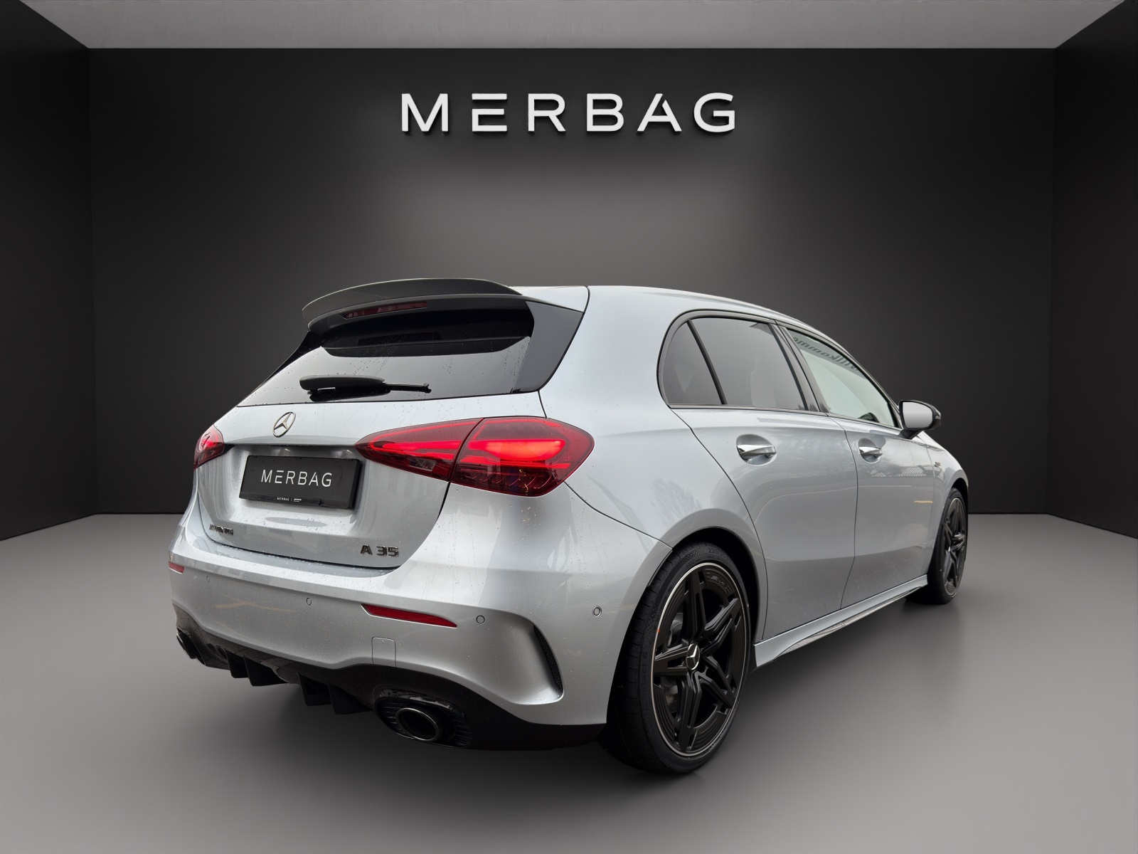 MERCEDES-BENZ A AMG 35 4Matic 8G-DCT-image-2