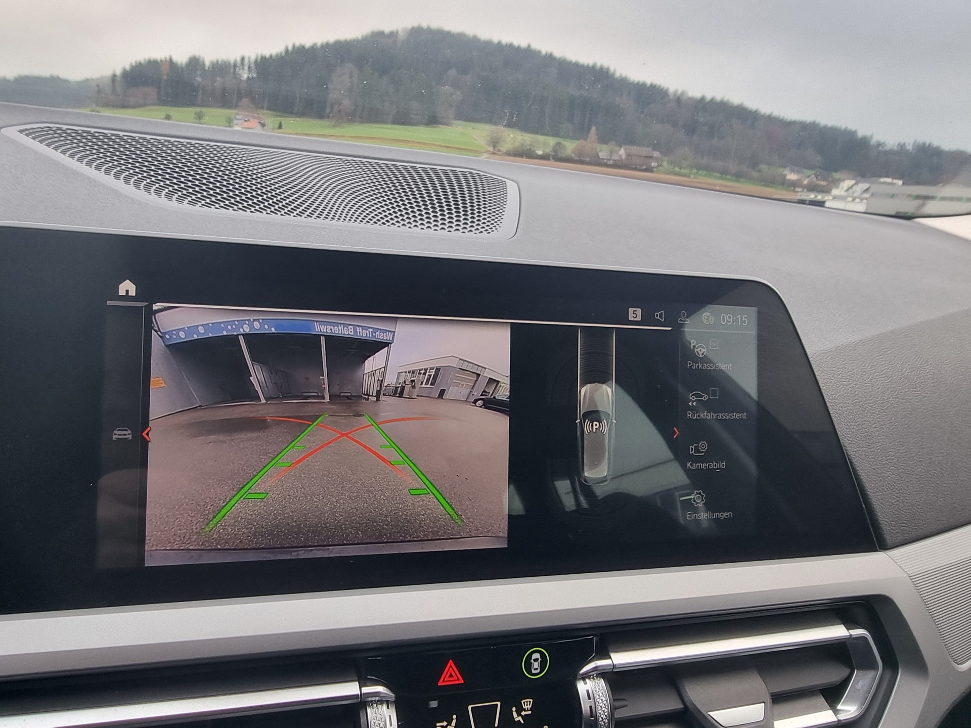 BMW 320d xDrive 48V Touring Steptronic-image-8