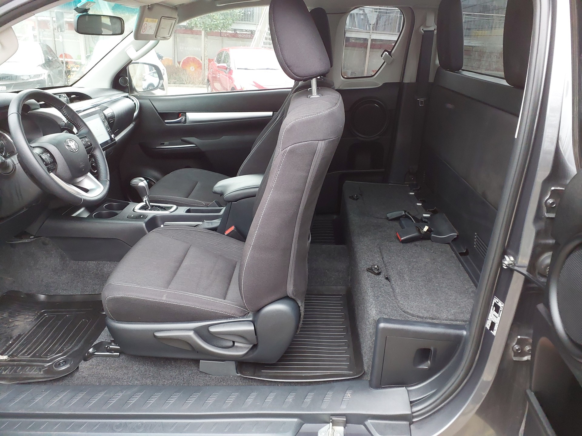 TOYOTA Hilux 2.4d Comfort Double Cab 4x4 A-image-9