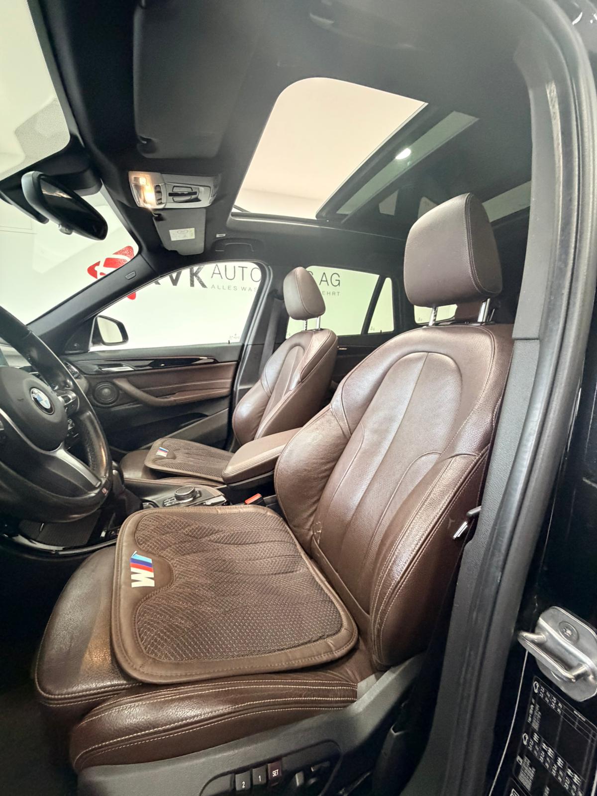 BMW X1 xDrive 25d M Sport Steptronic **Panoramaschiebedach**-image-6
