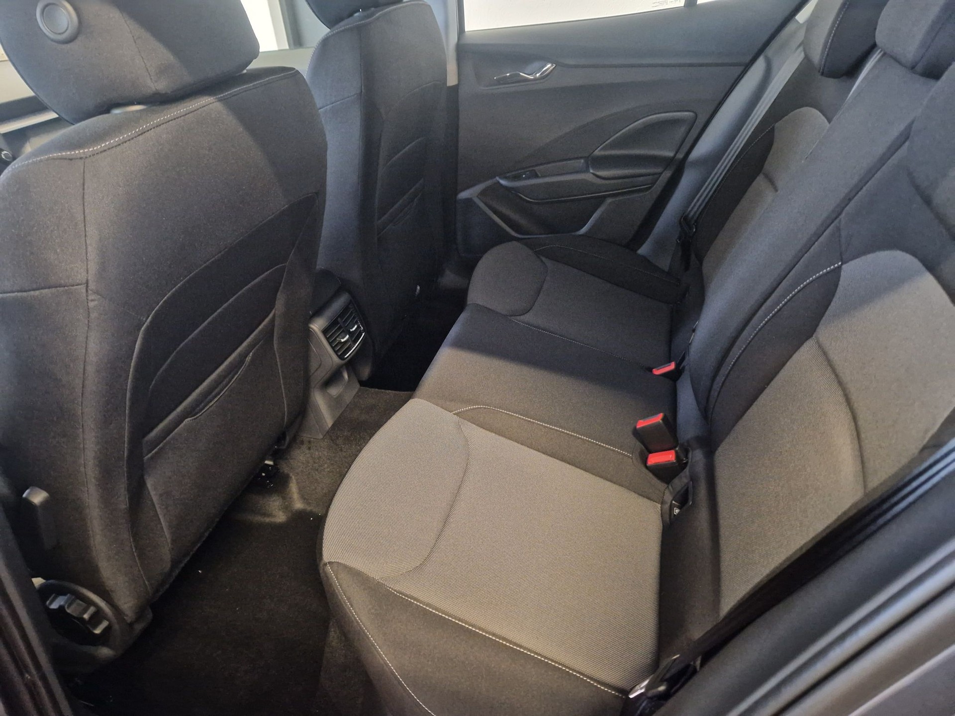 SKODA Fabia 1.0 TSI Dynamic DSG-image-6