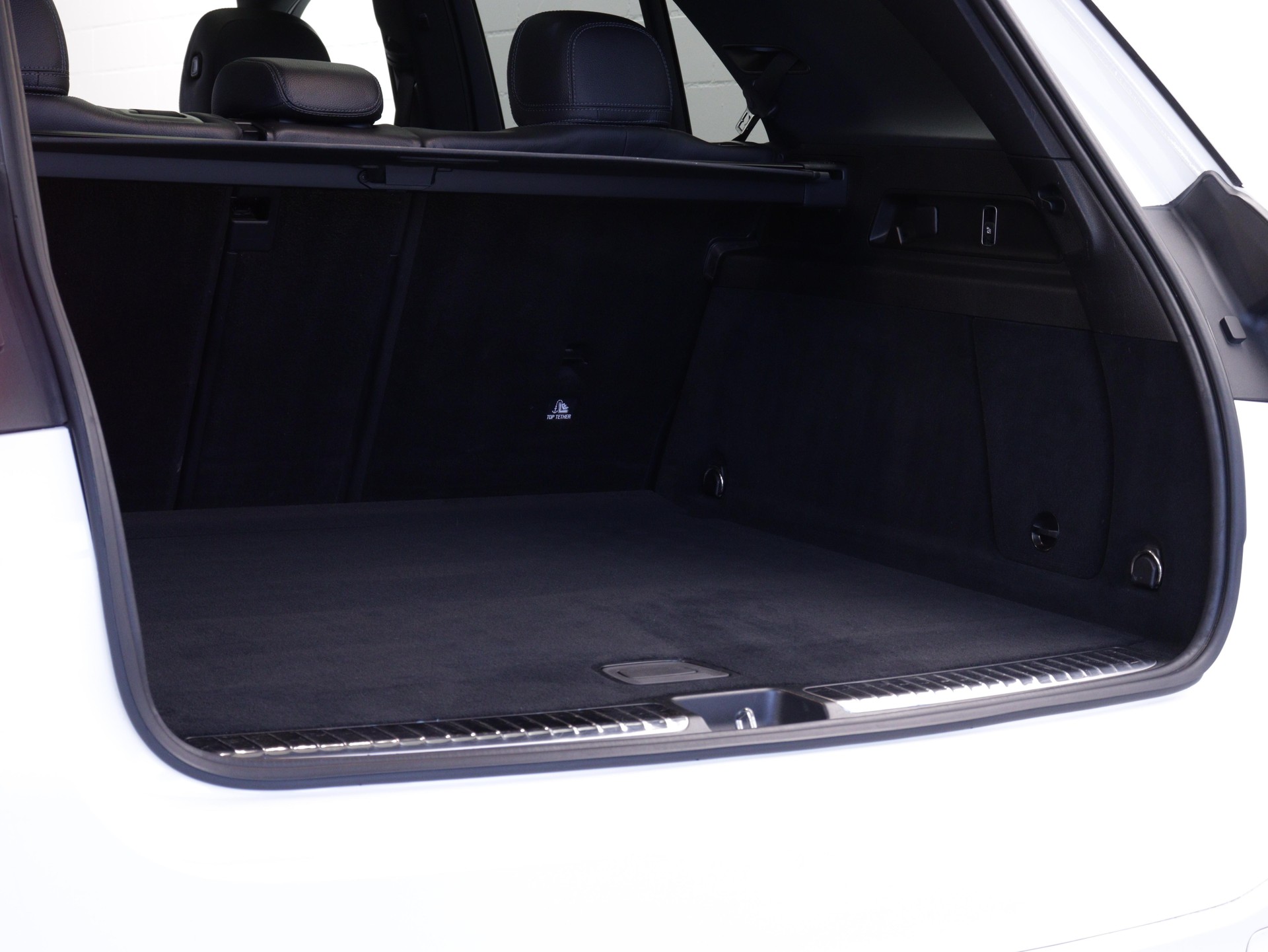 MERCEDES-BENZ GLE 400 d AMG Line 4matic-image-12