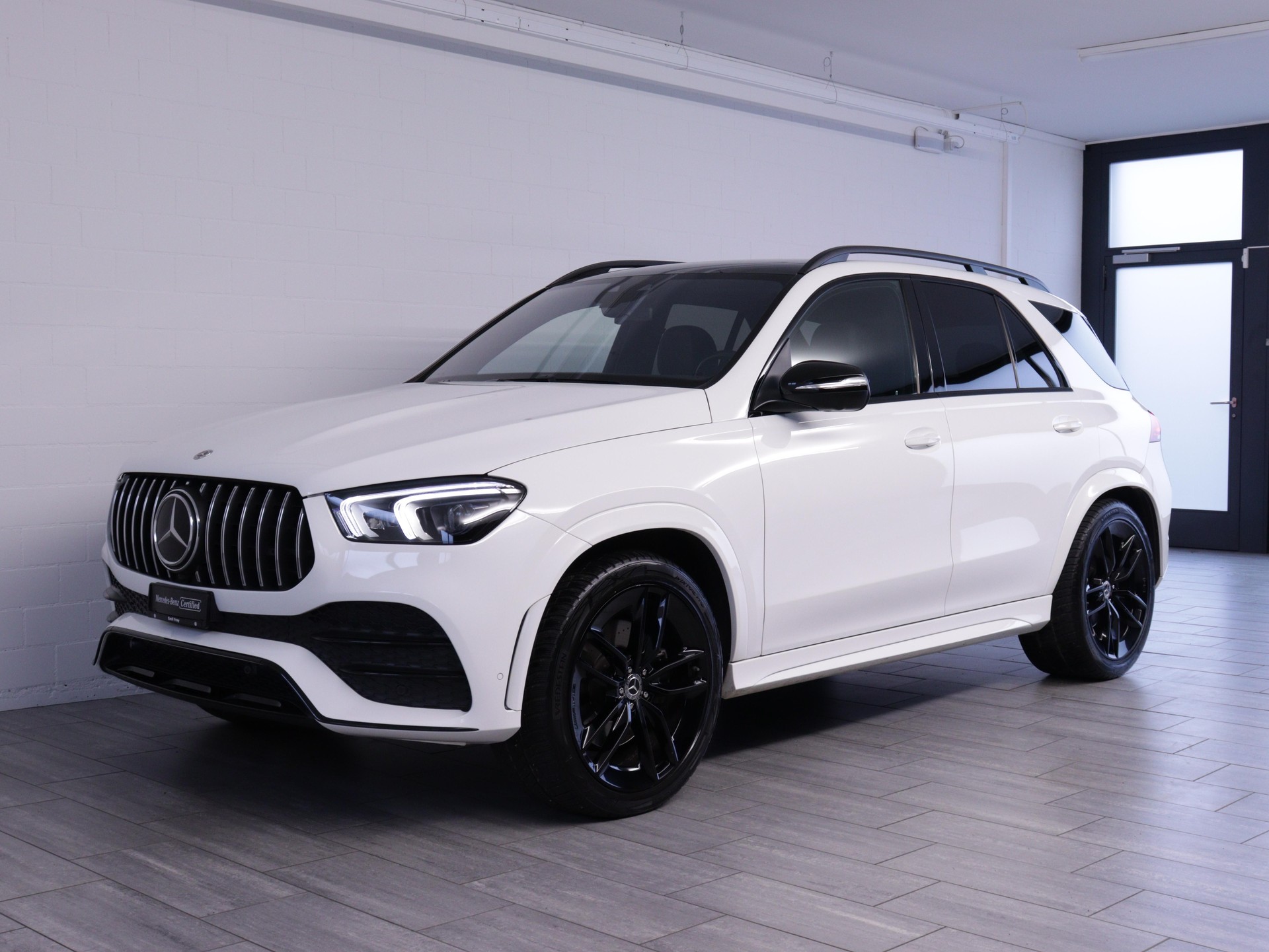 MERCEDES-BENZ GLE 400 d AMG Line 4matic-image-0