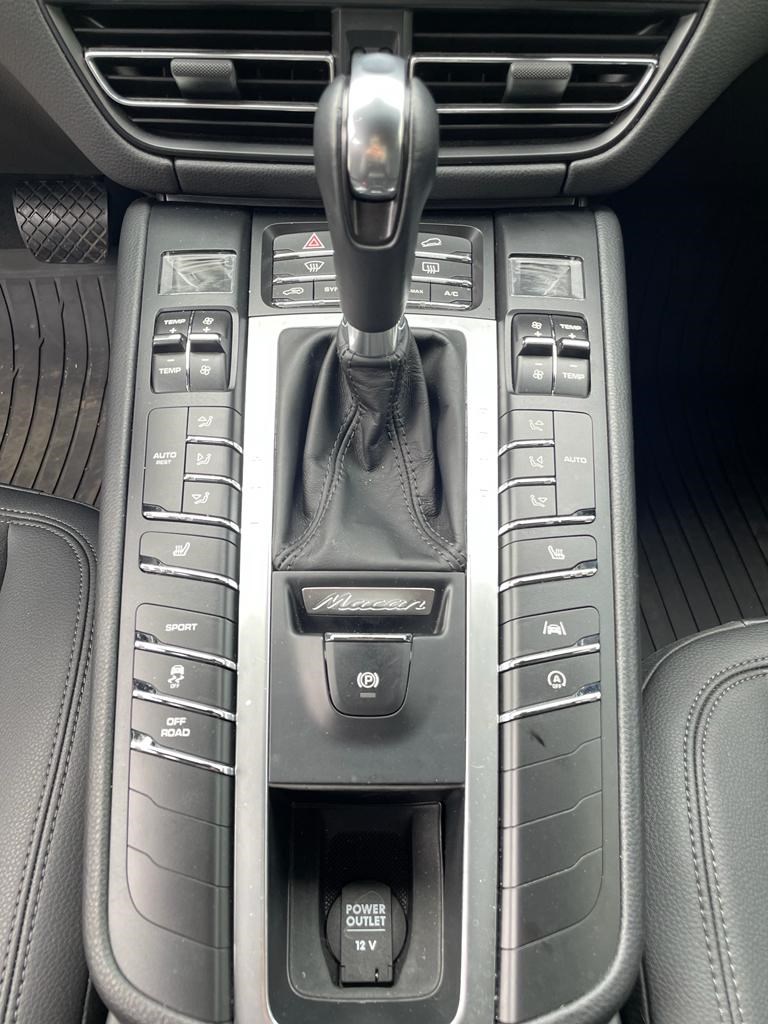 PORSCHE Macan PDK-image-13