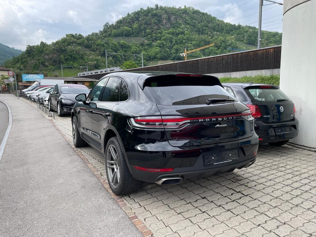 PORSCHE Macan PDK-image-4
