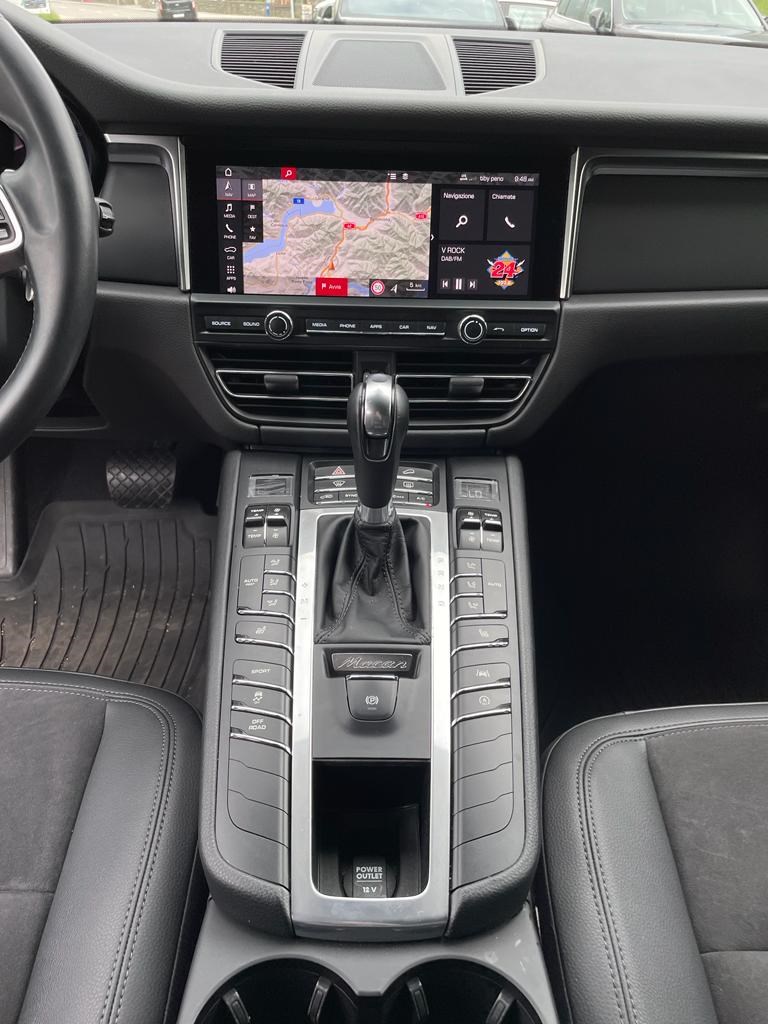 PORSCHE Macan PDK-image-10