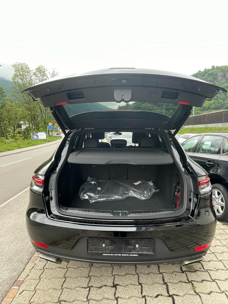 PORSCHE Macan PDK-image-5