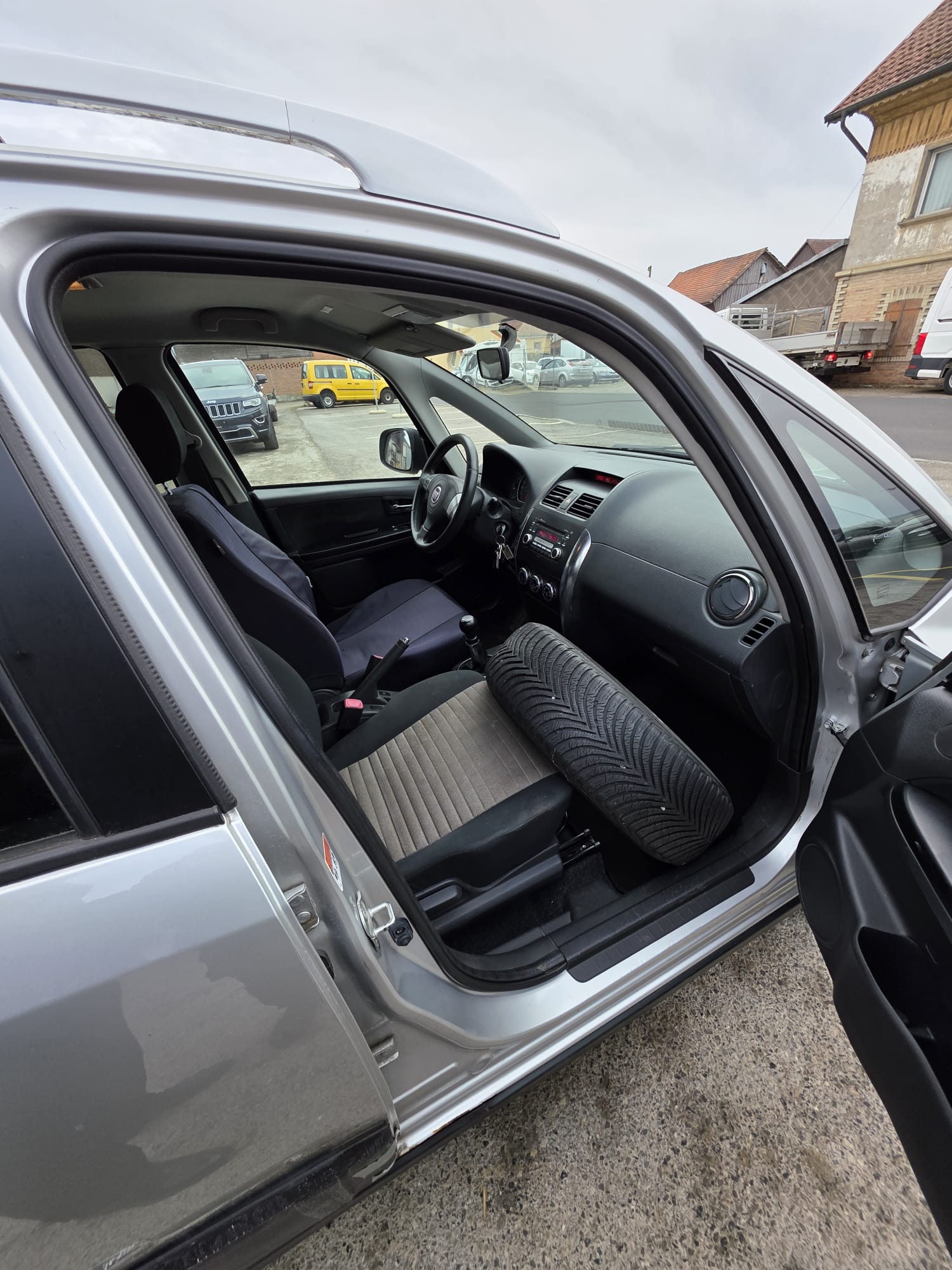 FIAT Sedici 1.6 4WD Dynamic-image-9