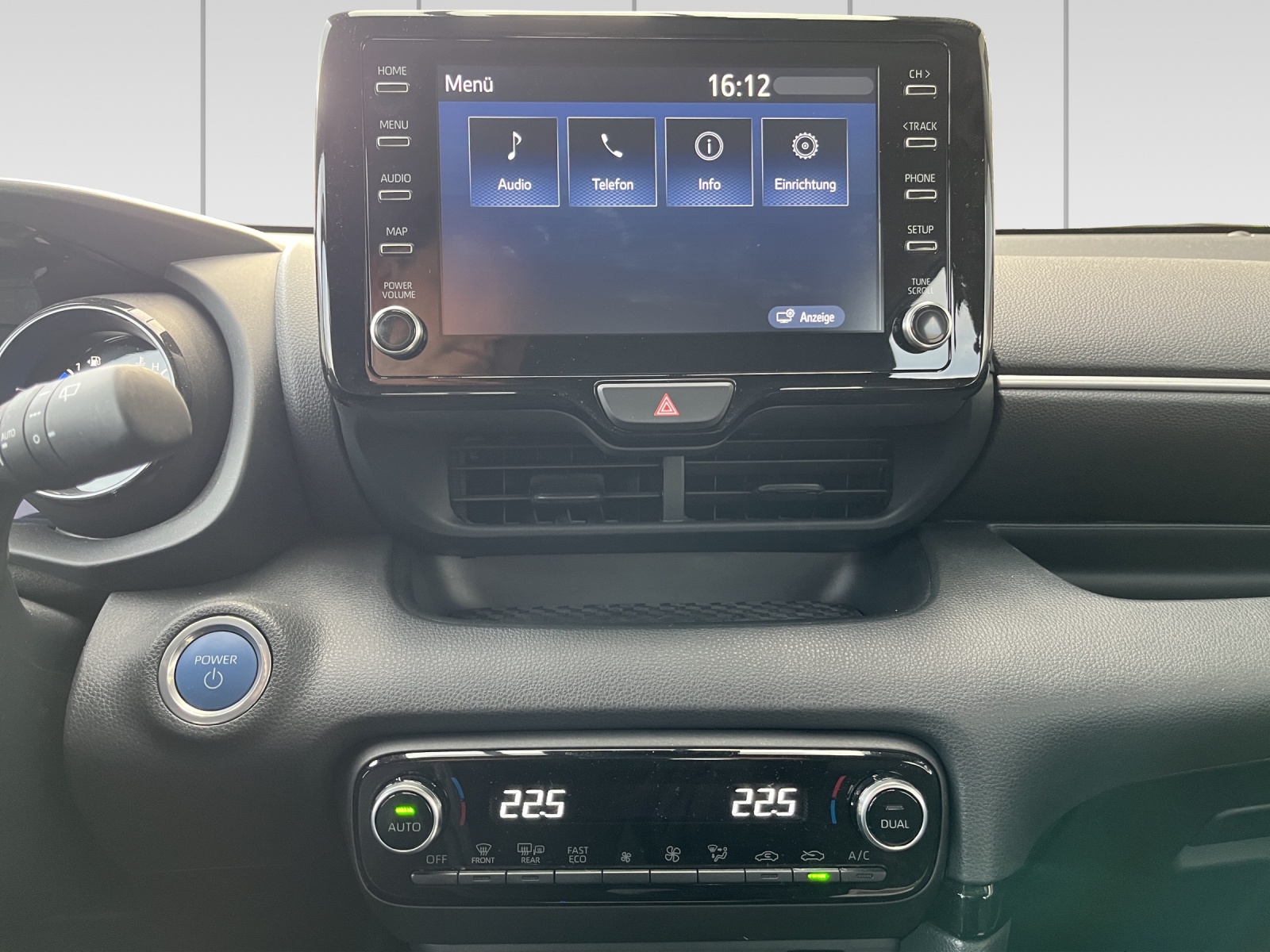 MAZDA 2 Hybrid Select-image-9