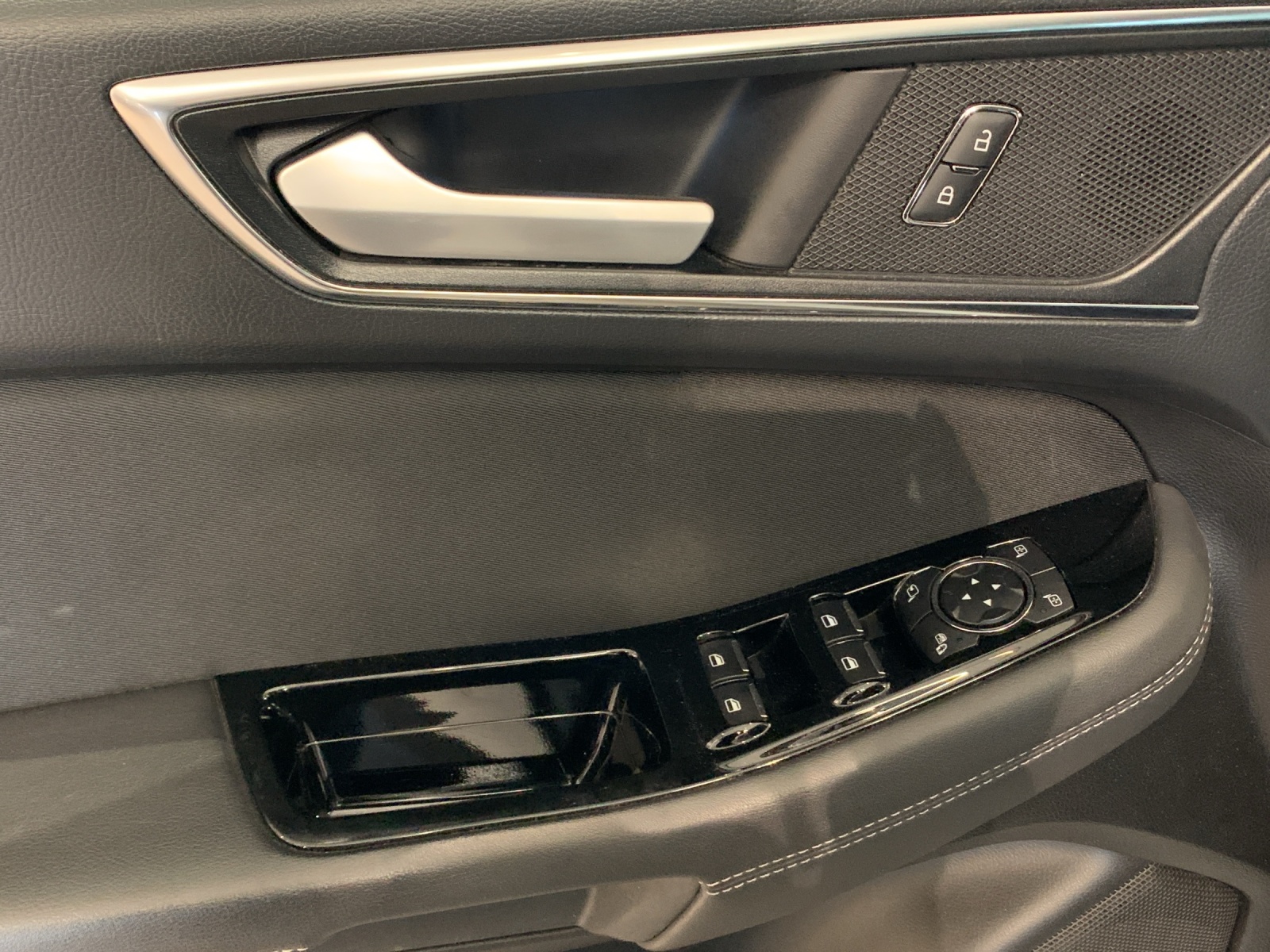 FORD Galaxy 2.0 TDCi 190 Titanium 4x4 7P-image-7
