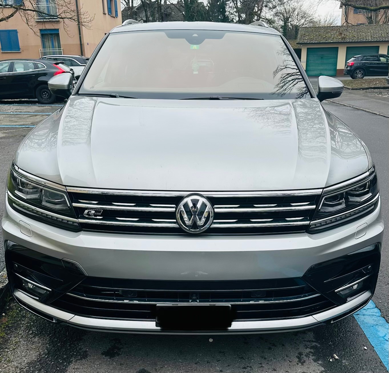 VW Tiguan 2.0 TSI 4MOTION R-Line-image-0