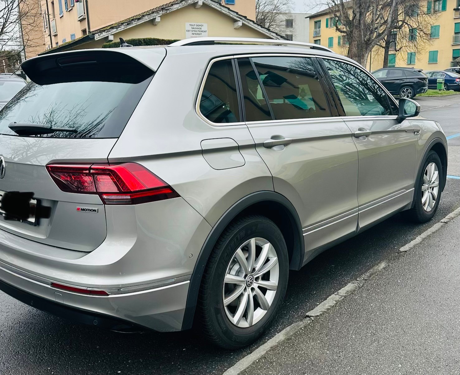 VW Tiguan 2.0 TSI 4MOTION R-Line-image-6