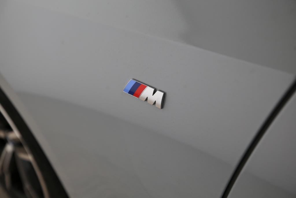 BMW 320d xDrive Touring-image-17